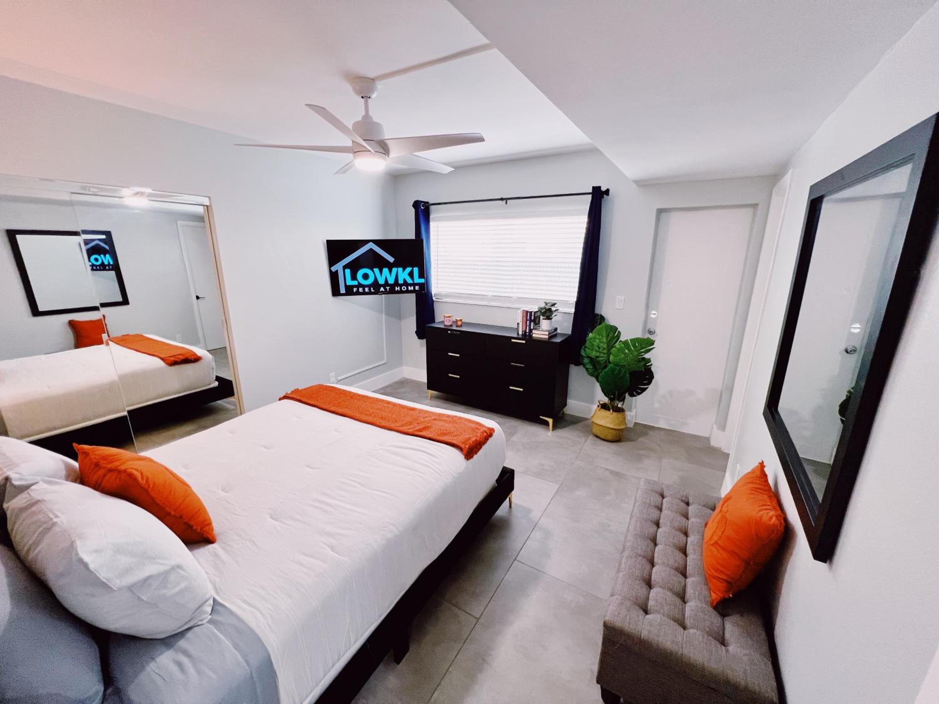 Premium Three Bedroom Family Suite with Kitchen and Sofa Bed - Photo 46