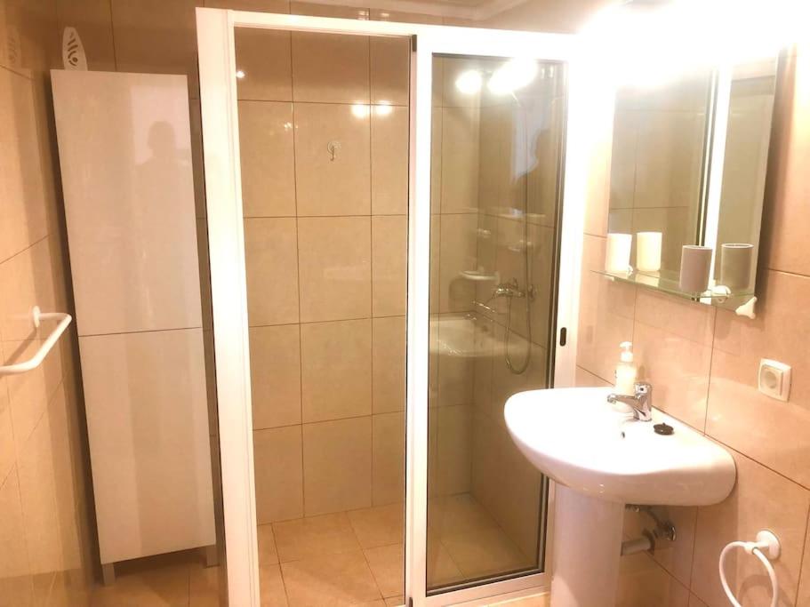 Two-Bedroom House photo 2