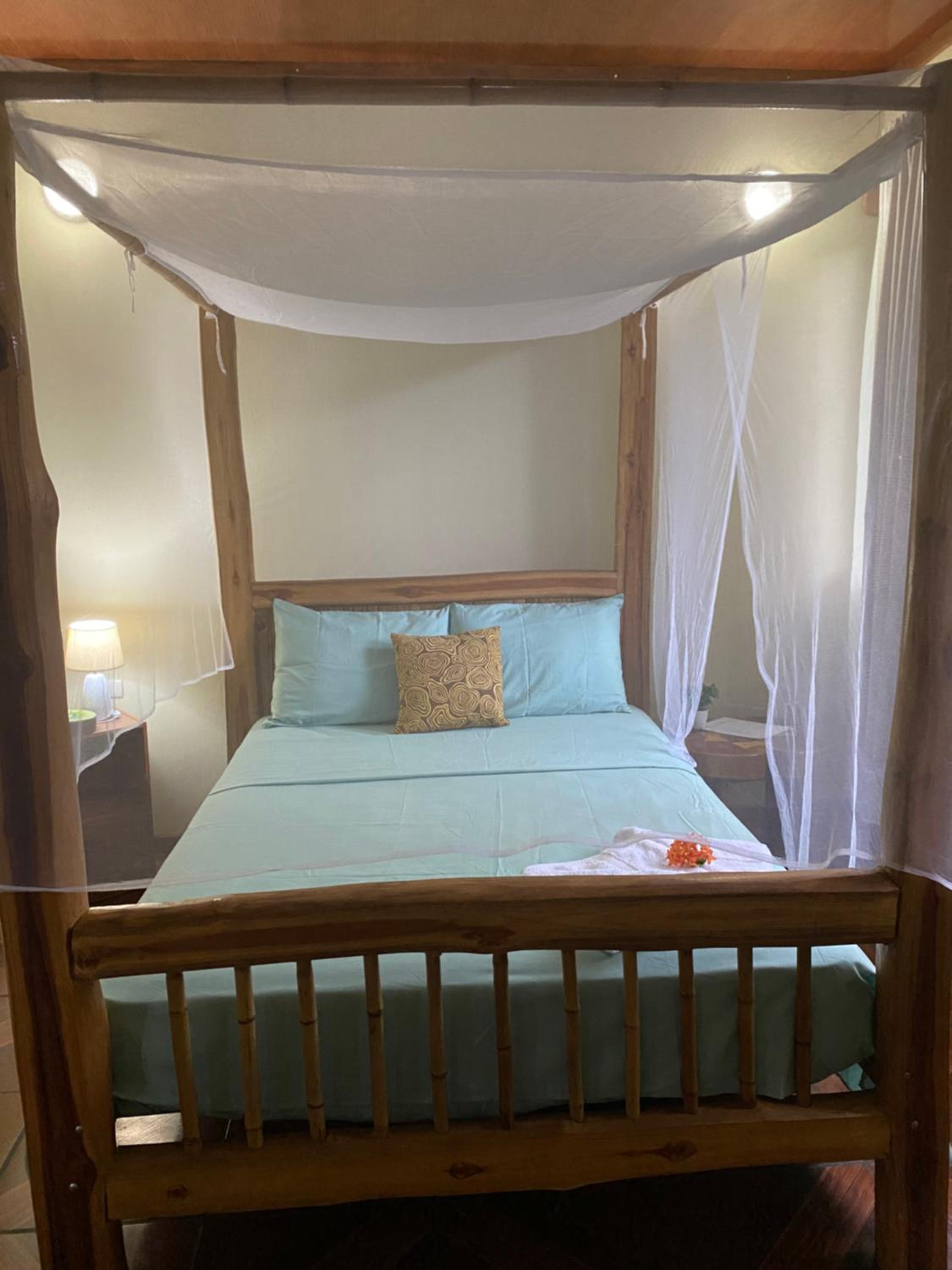One-Bedroom Loft Apartment with Balcony photo 1