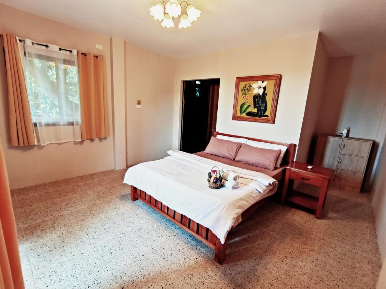 Bungalow with Sea View - Photo 8