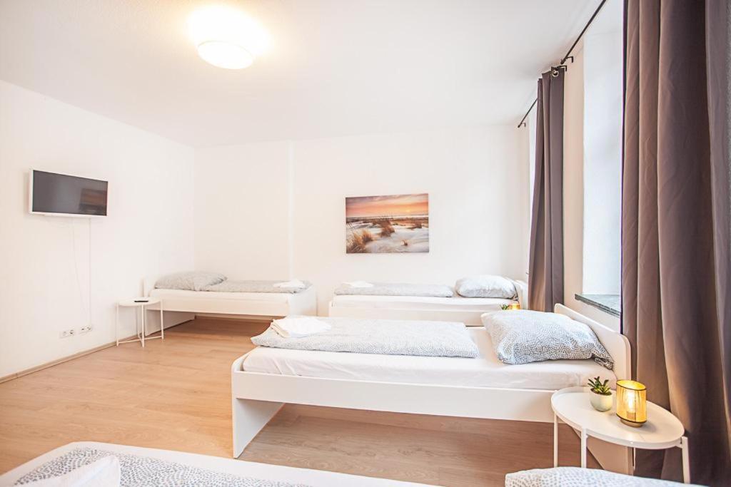 Two-Bedroom Apartment - Photo 8