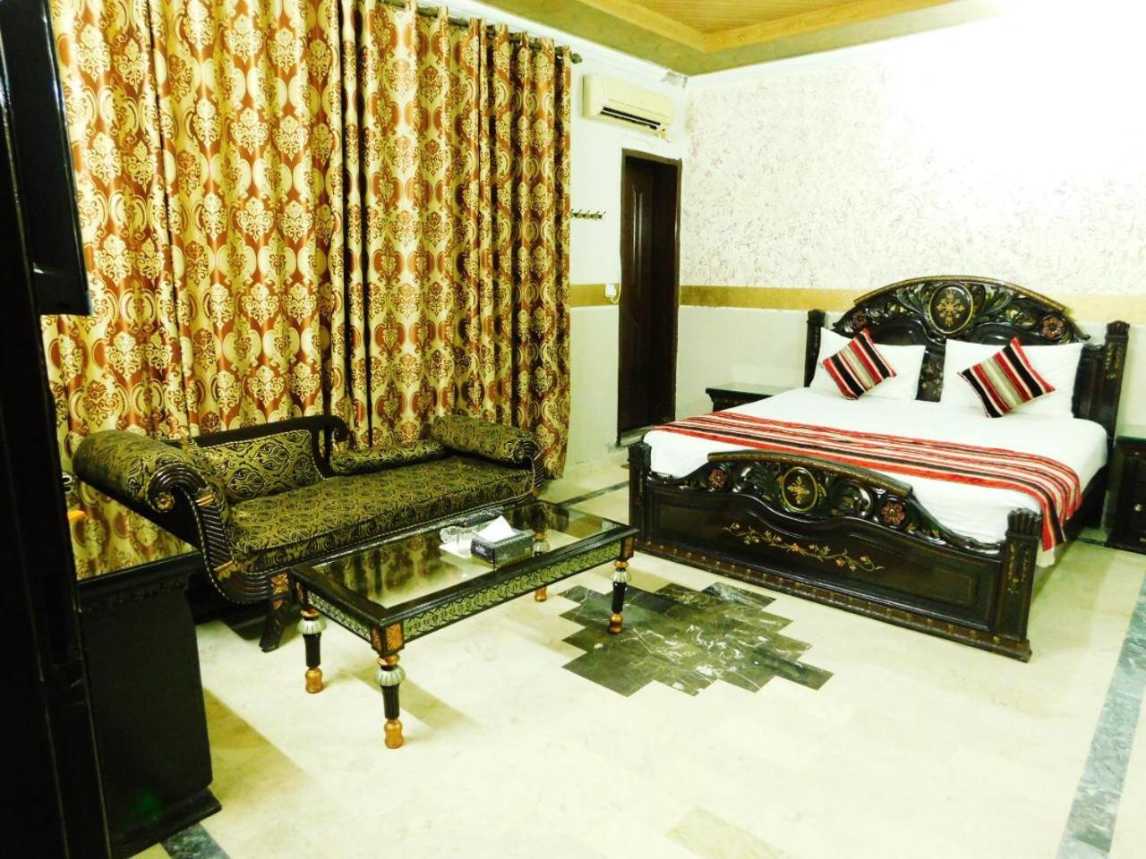 Deluxe Double Room photo 2