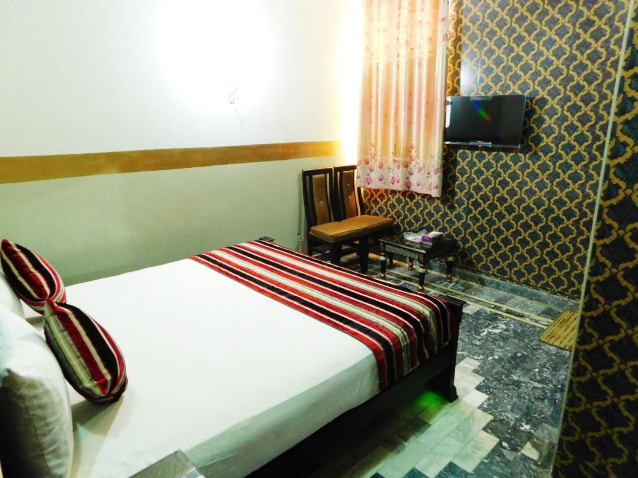 Deluxe Double Room photo 3