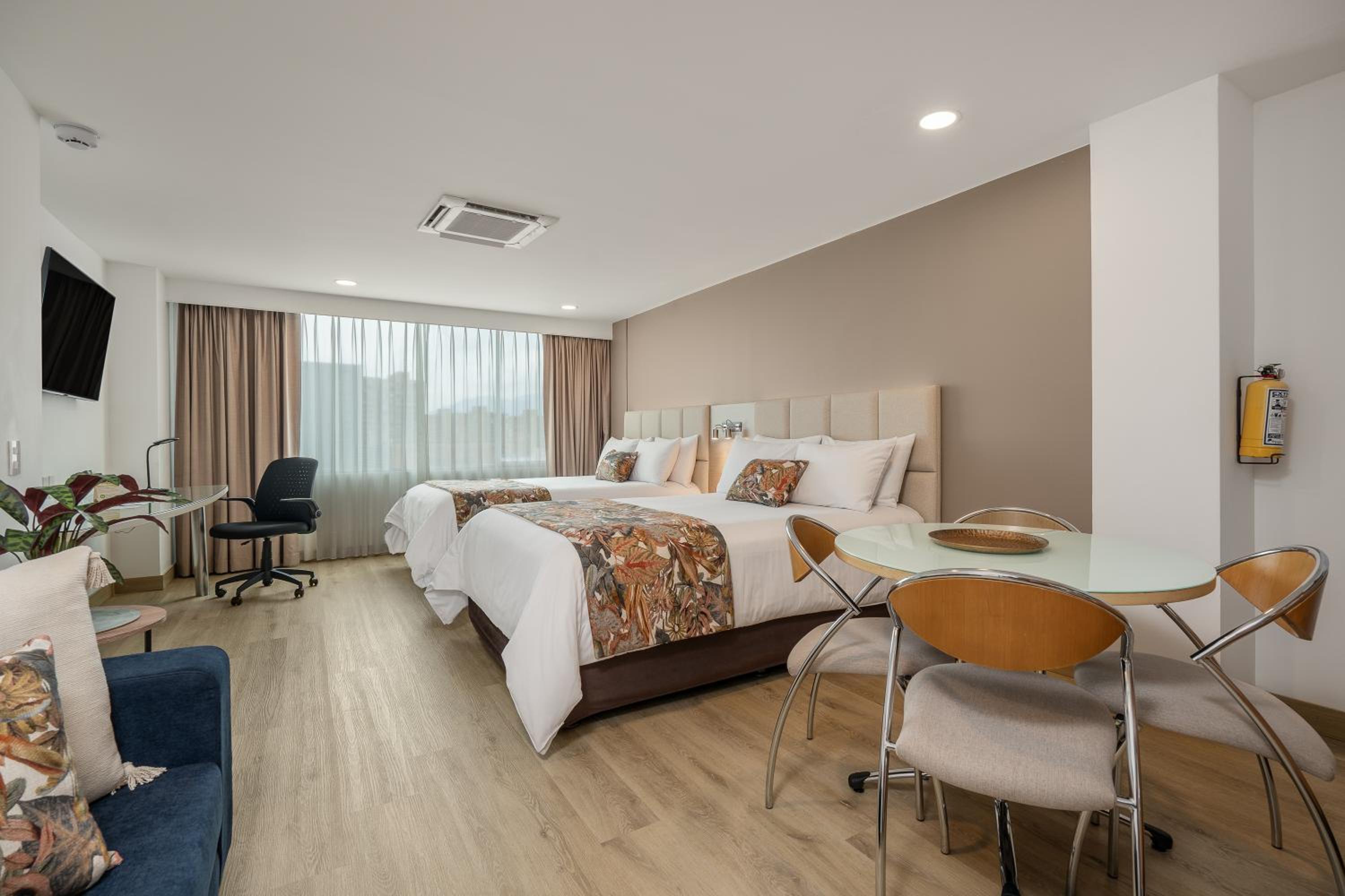 Standard Double Suite photo 3