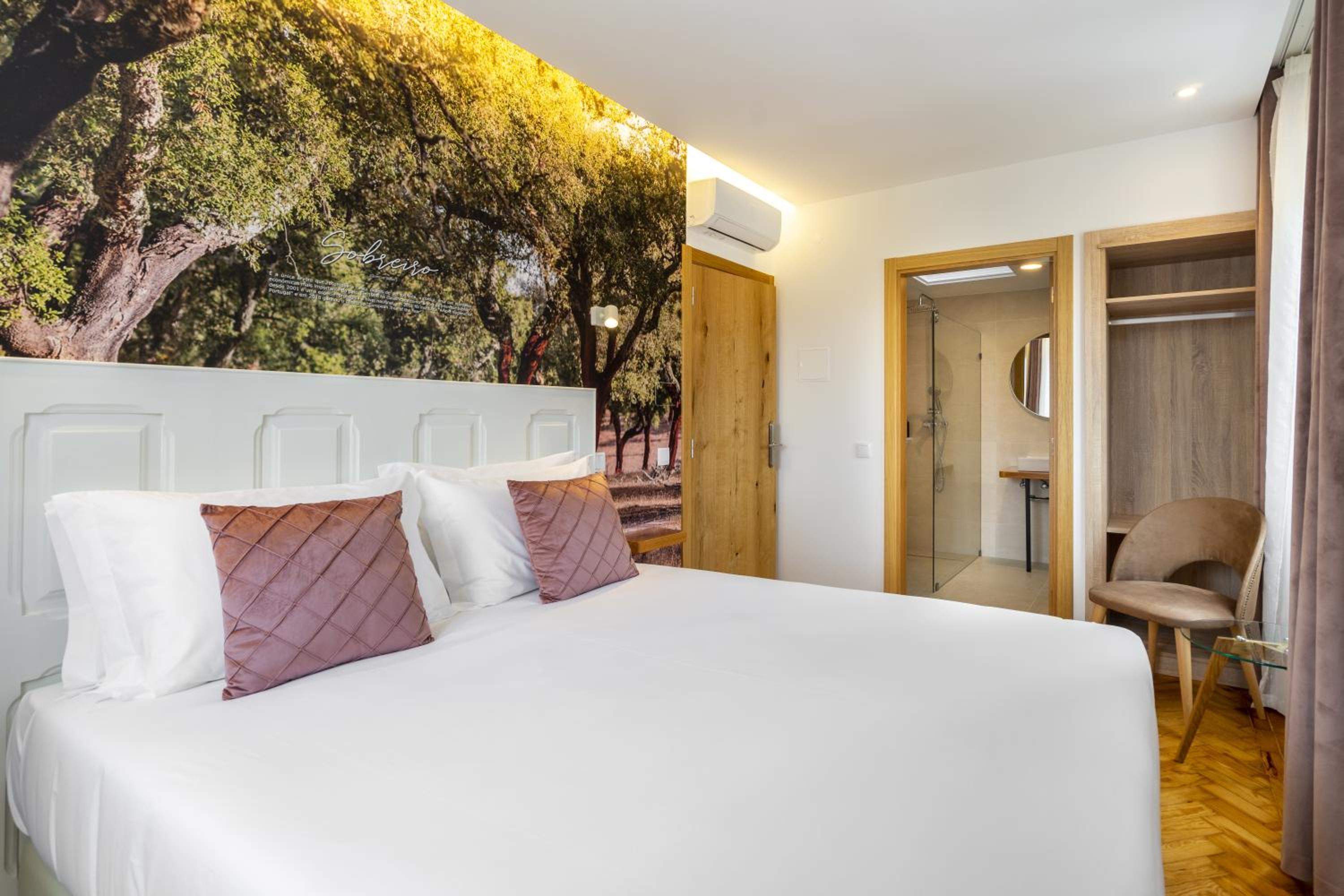 Deluxe Double Room with Castle View photo 2