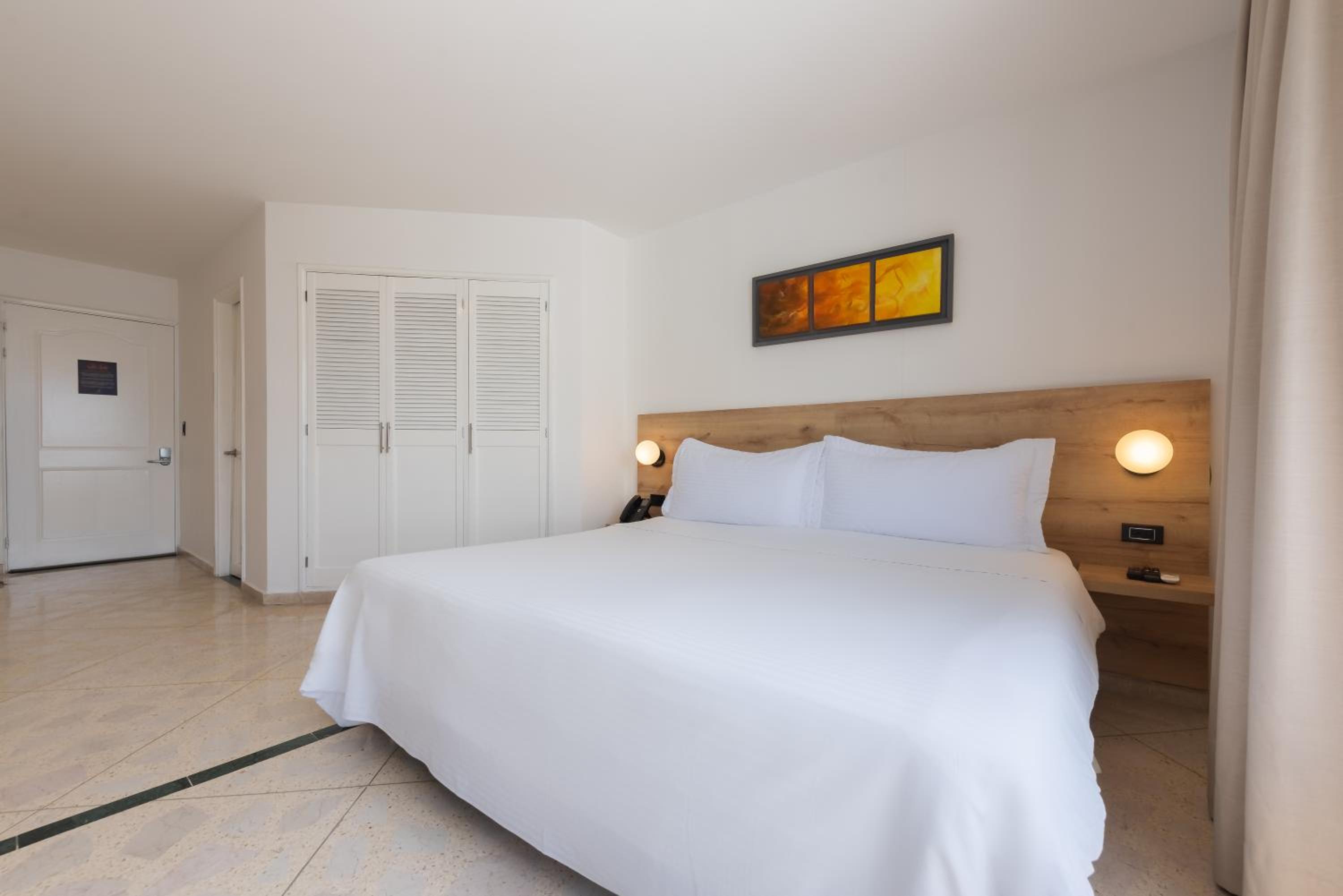 Standard Double Room - Photo 6