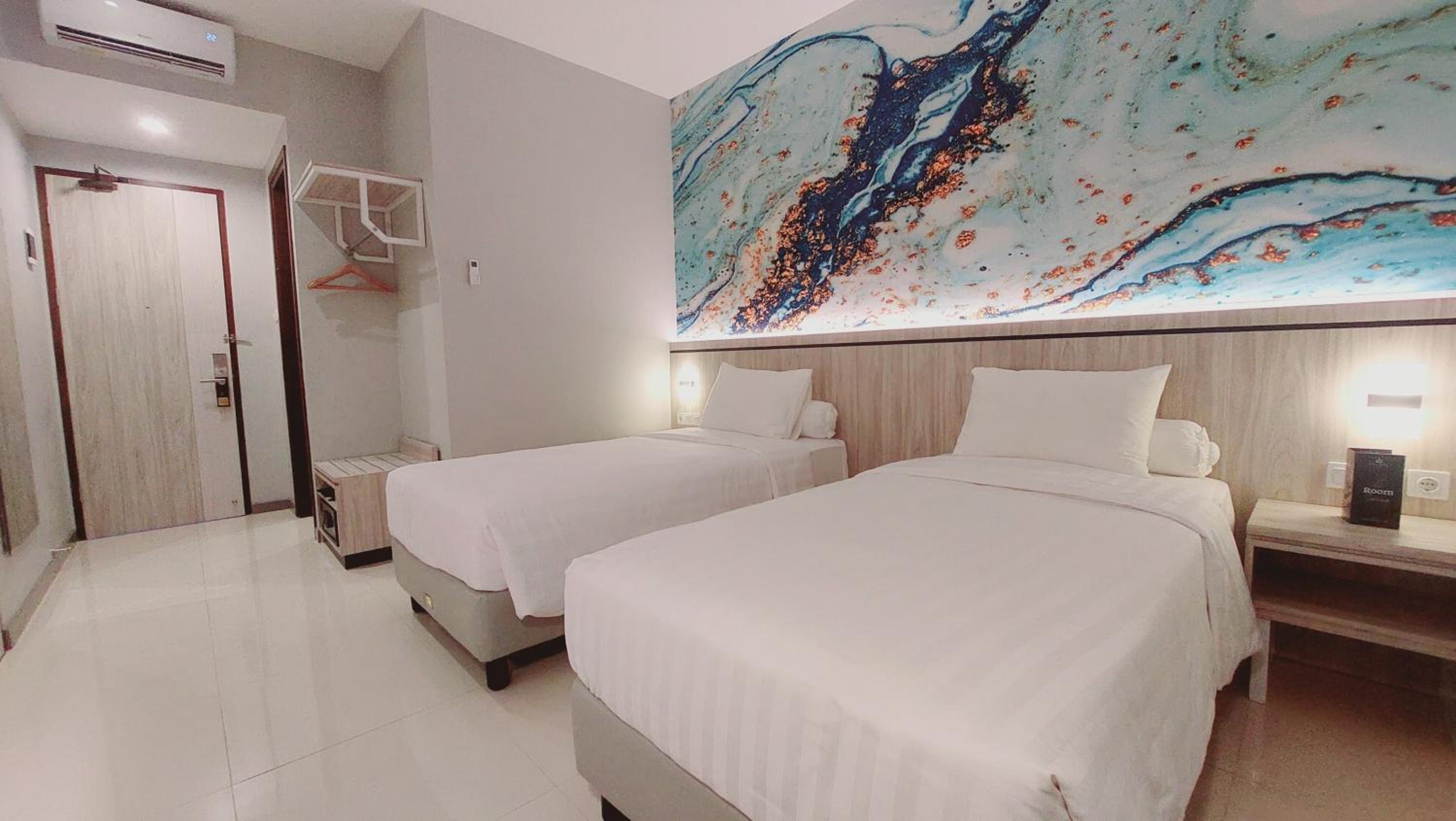 Superior Twin Room - Photo 1