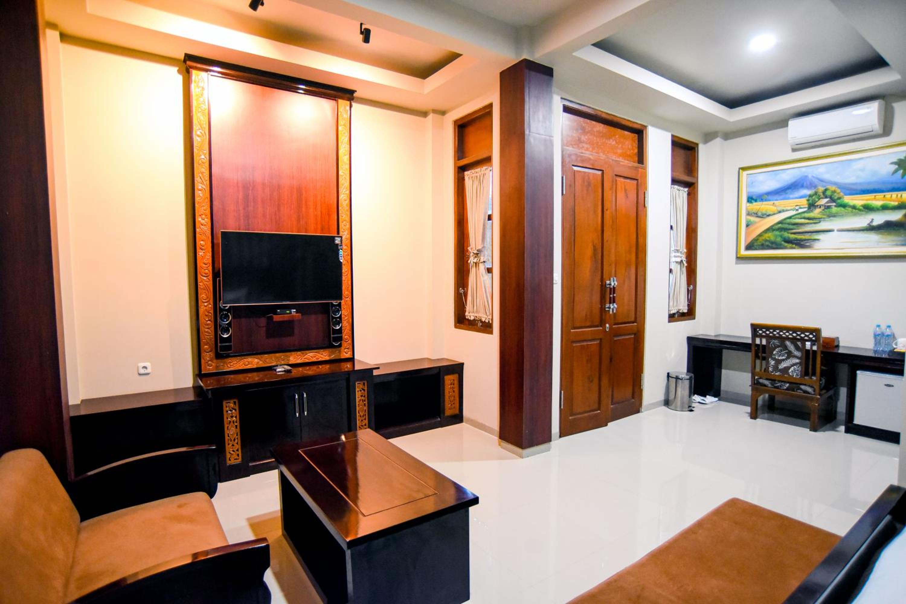 Large Double Room