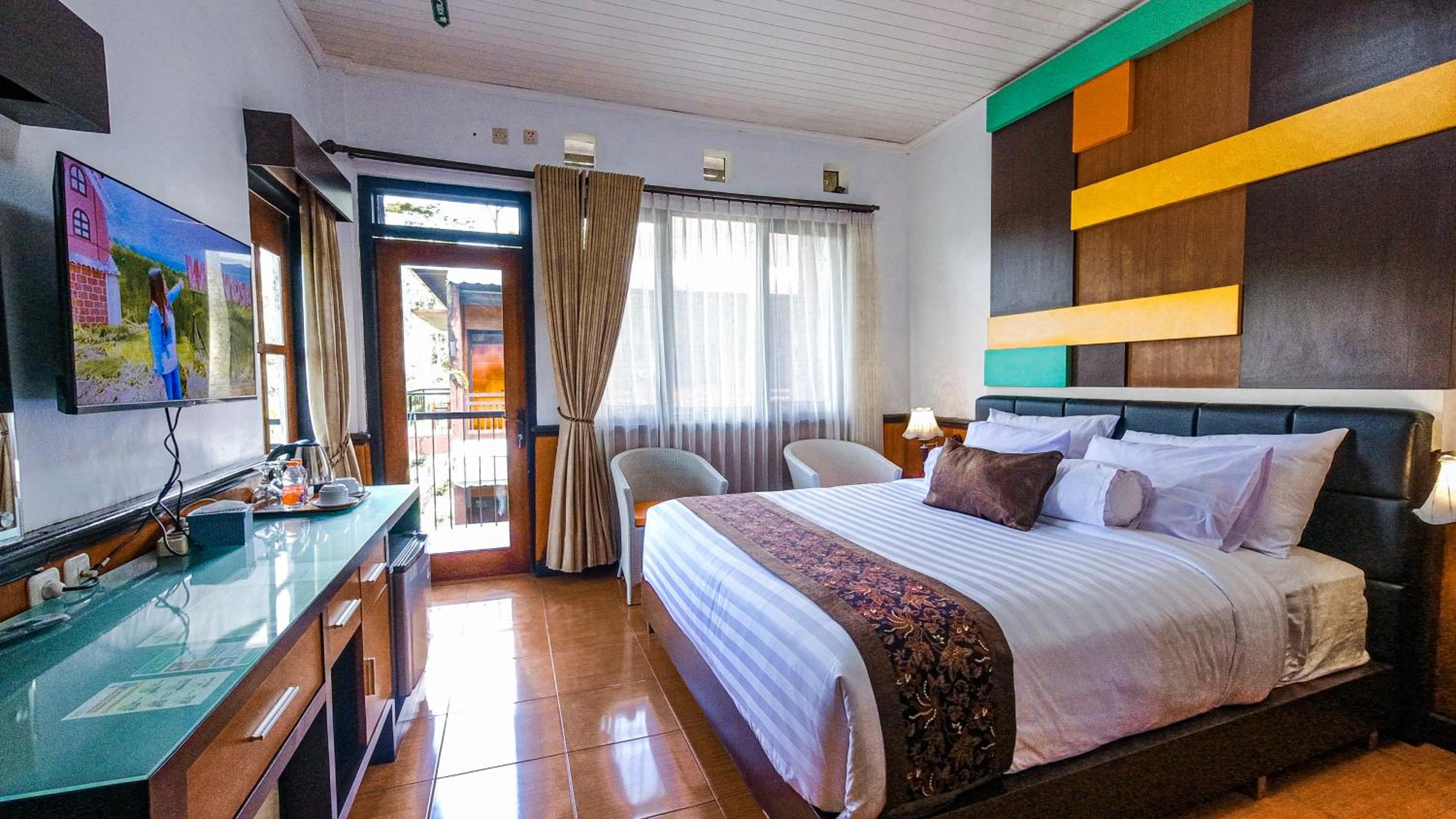 Deluxe Double Room - Photo 7