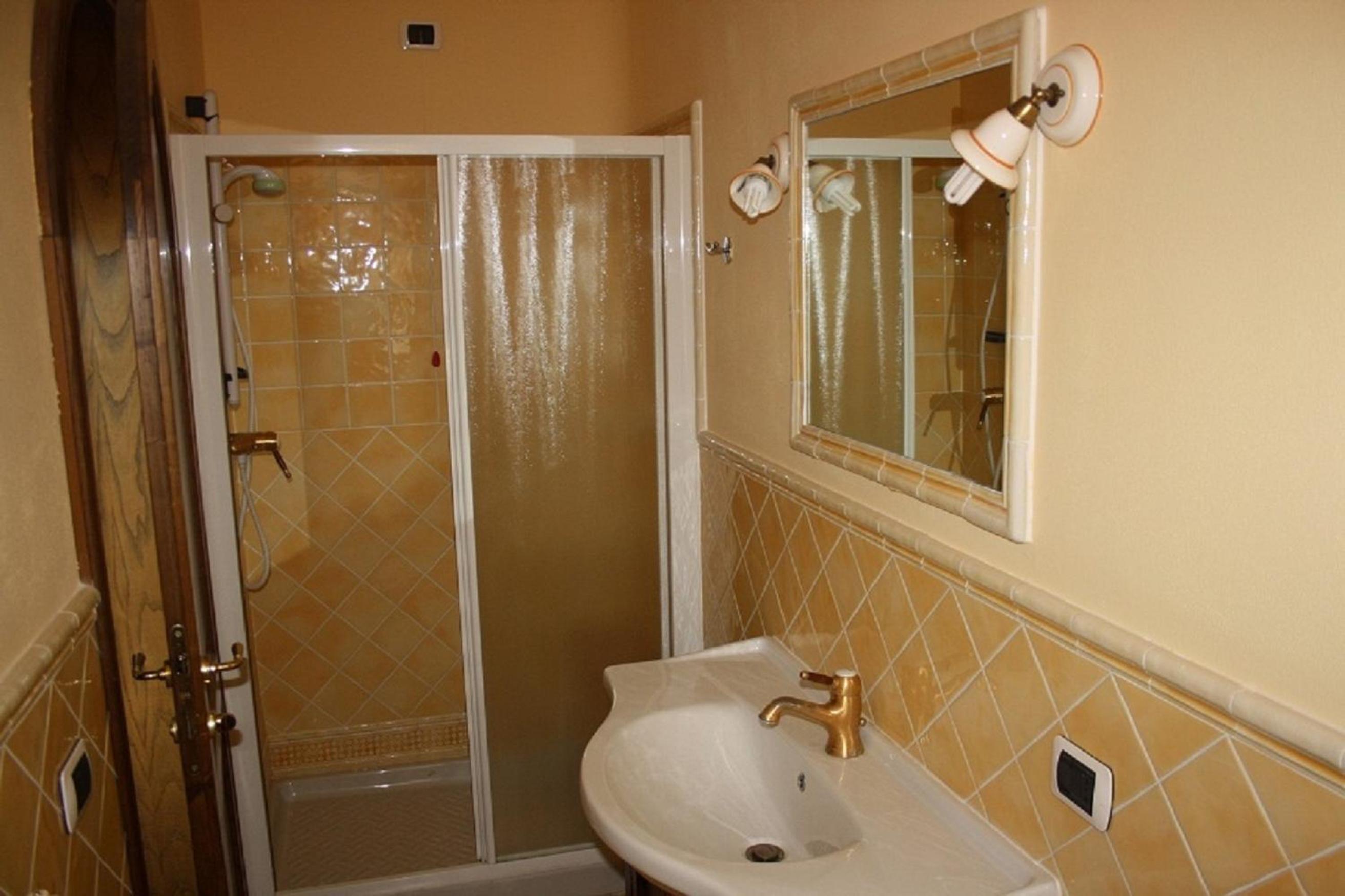 One-Bedroom House photo 3