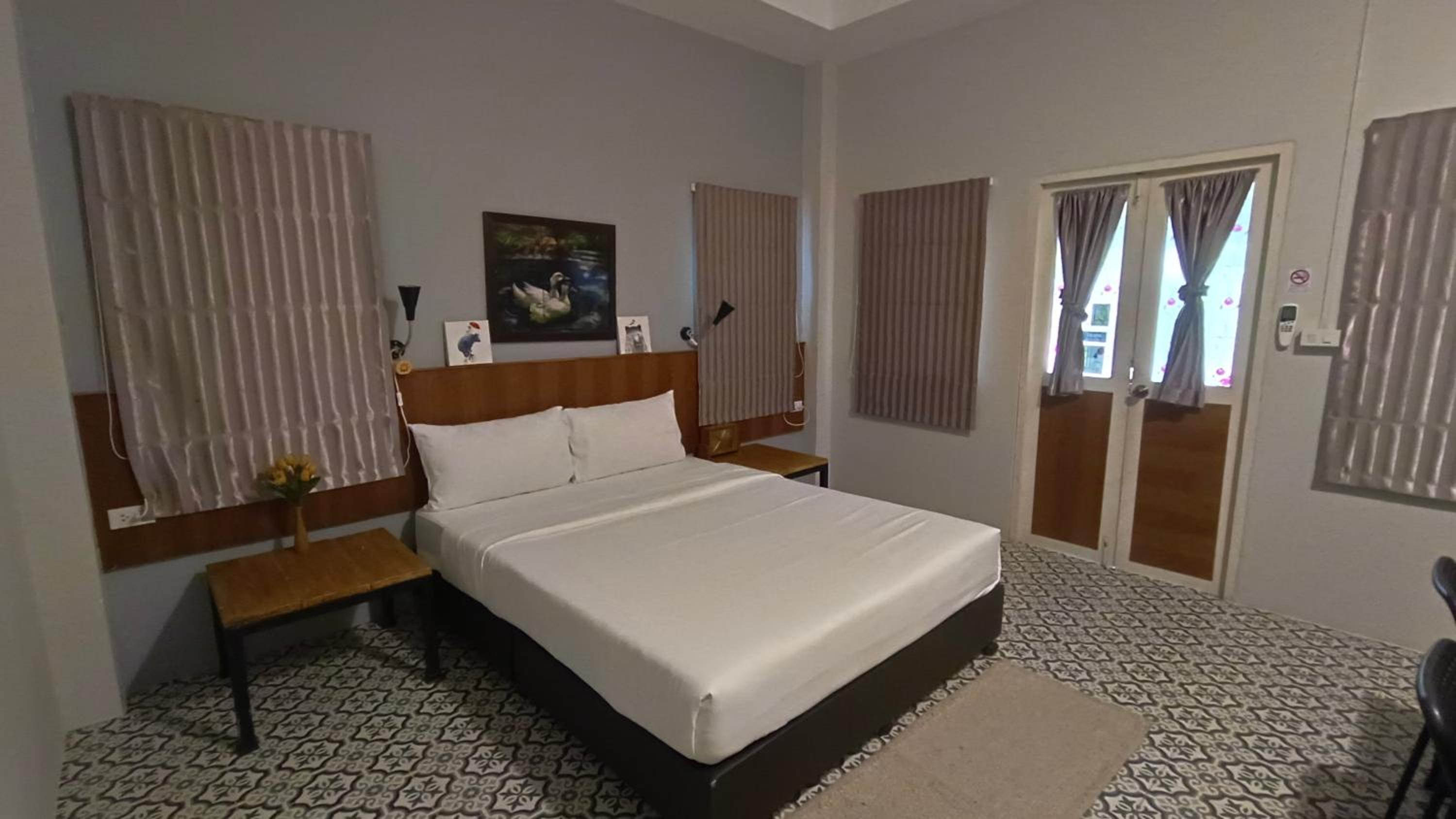 Standard Queen Room photo 2