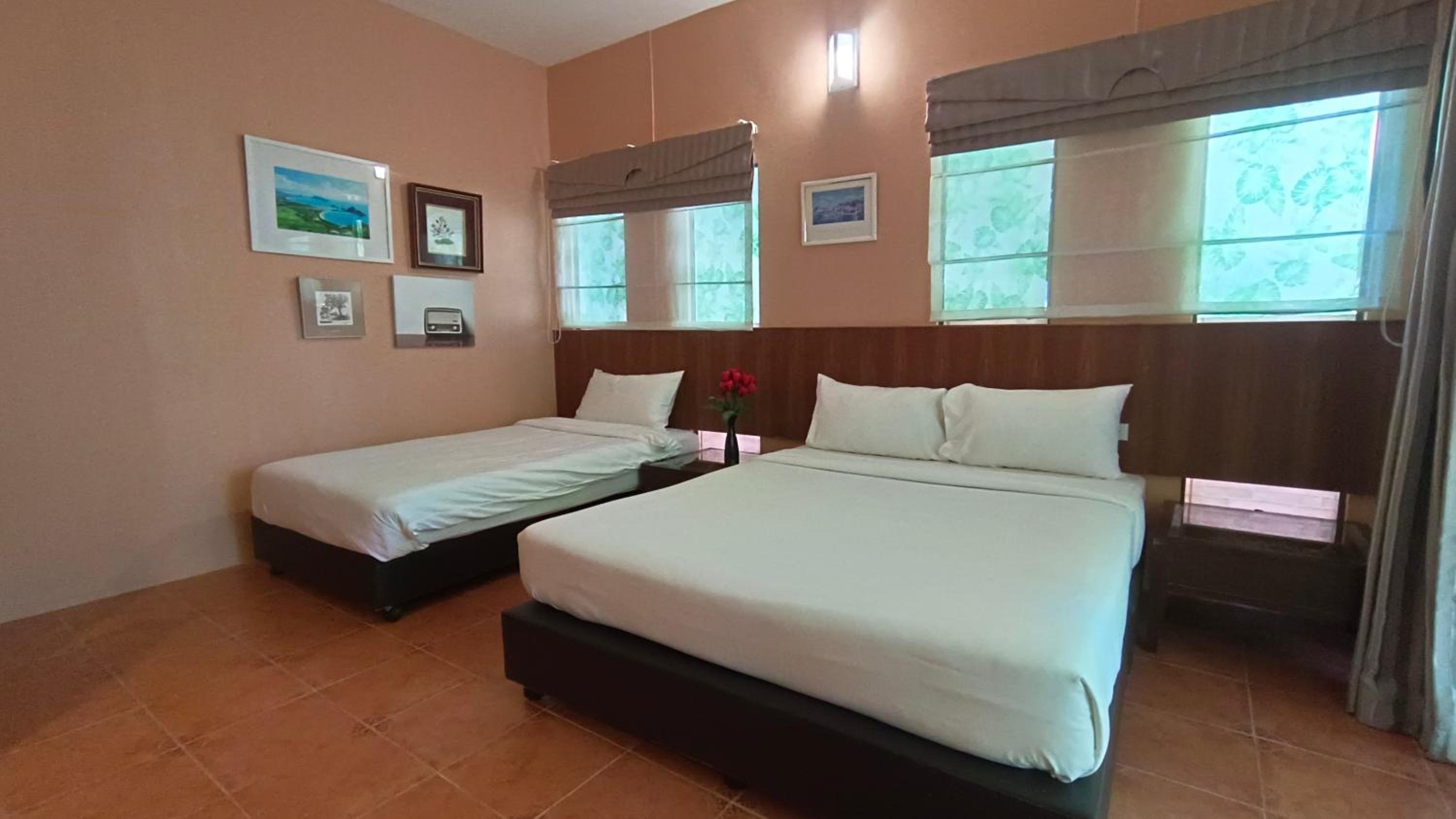 Family Suite with Balcony photo 3