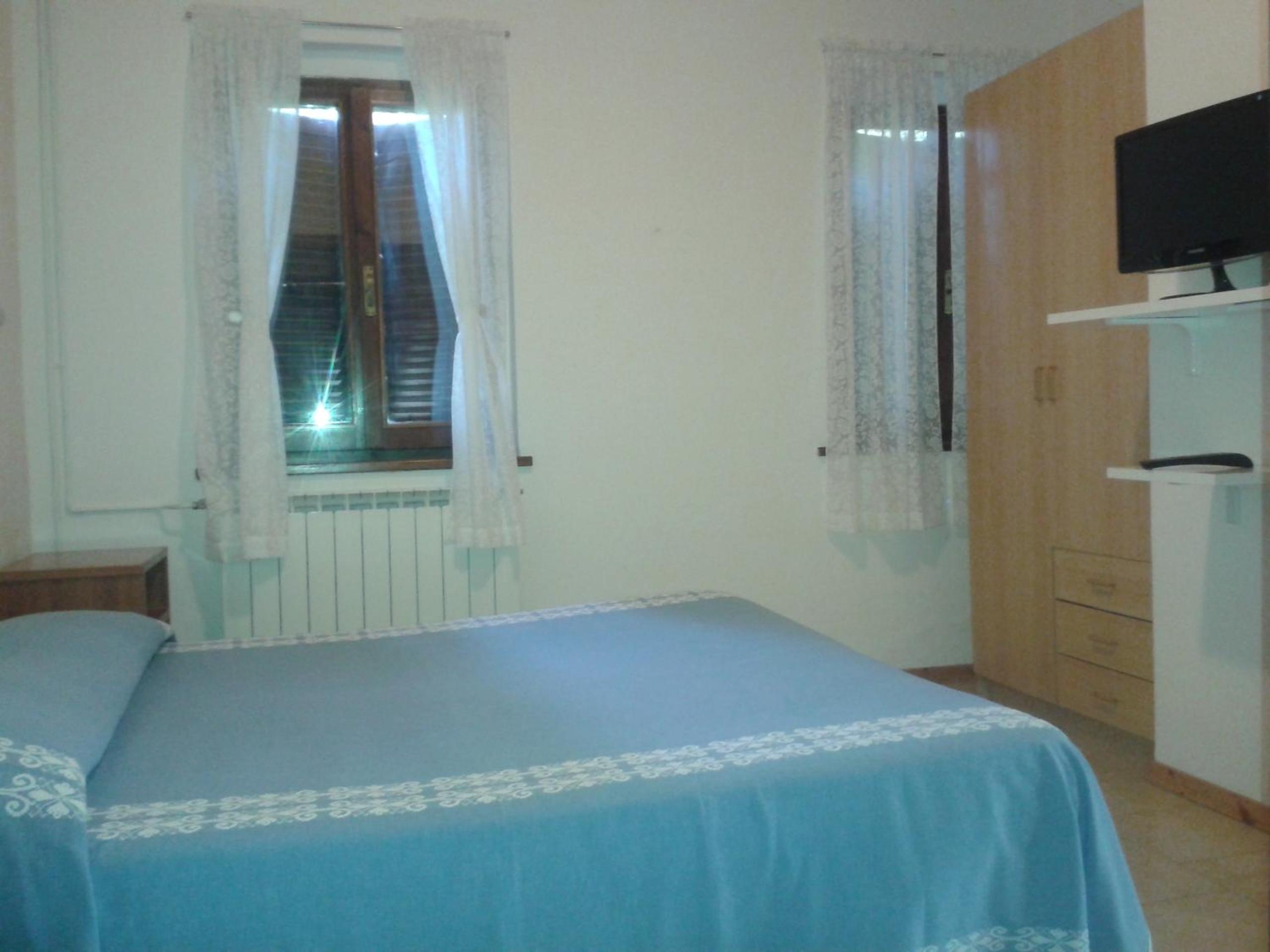 Standard One-Bedroom Apartment photo 1