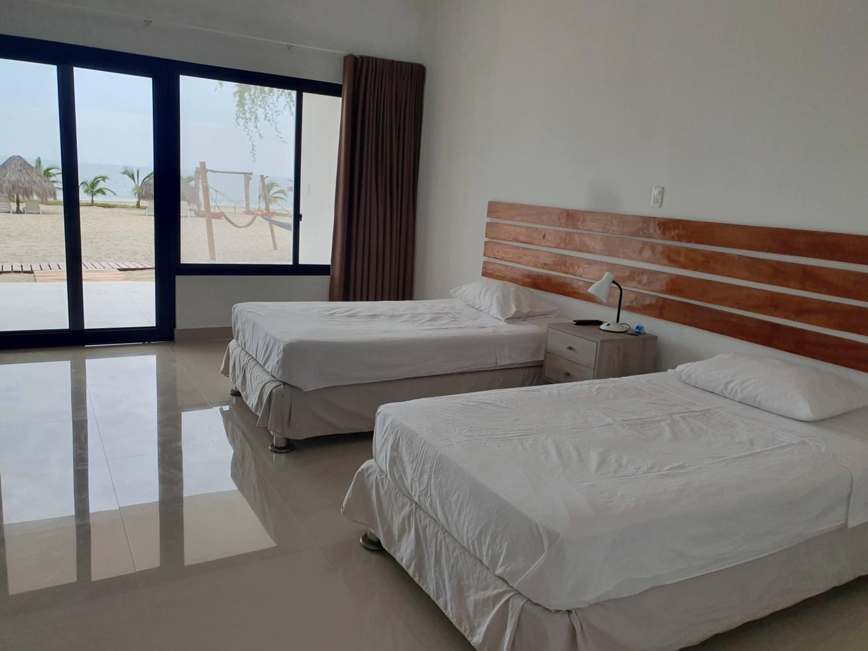 Twin Room with Sea View photo 3
