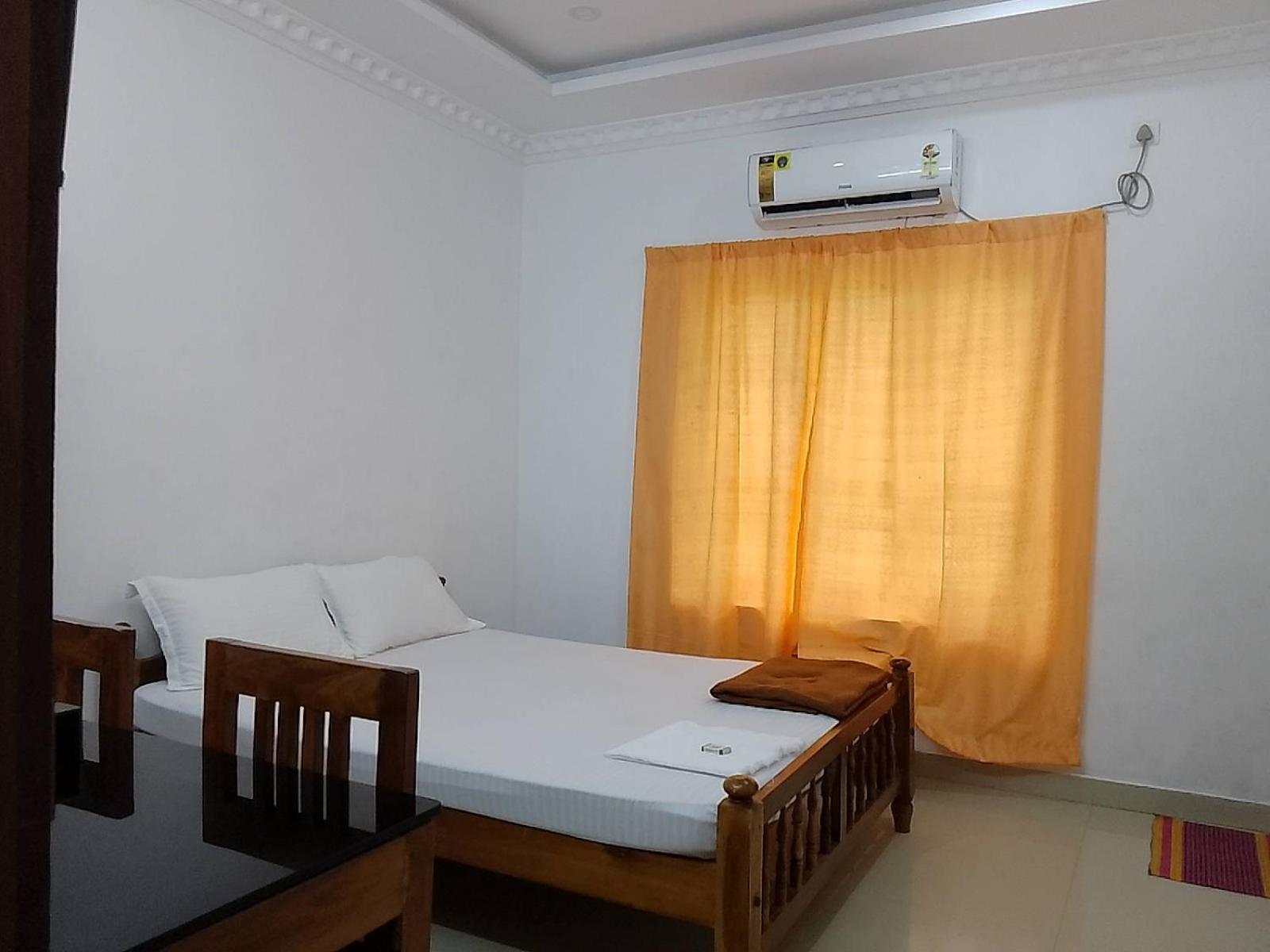 Double Room With Private Bathroom photo 2
