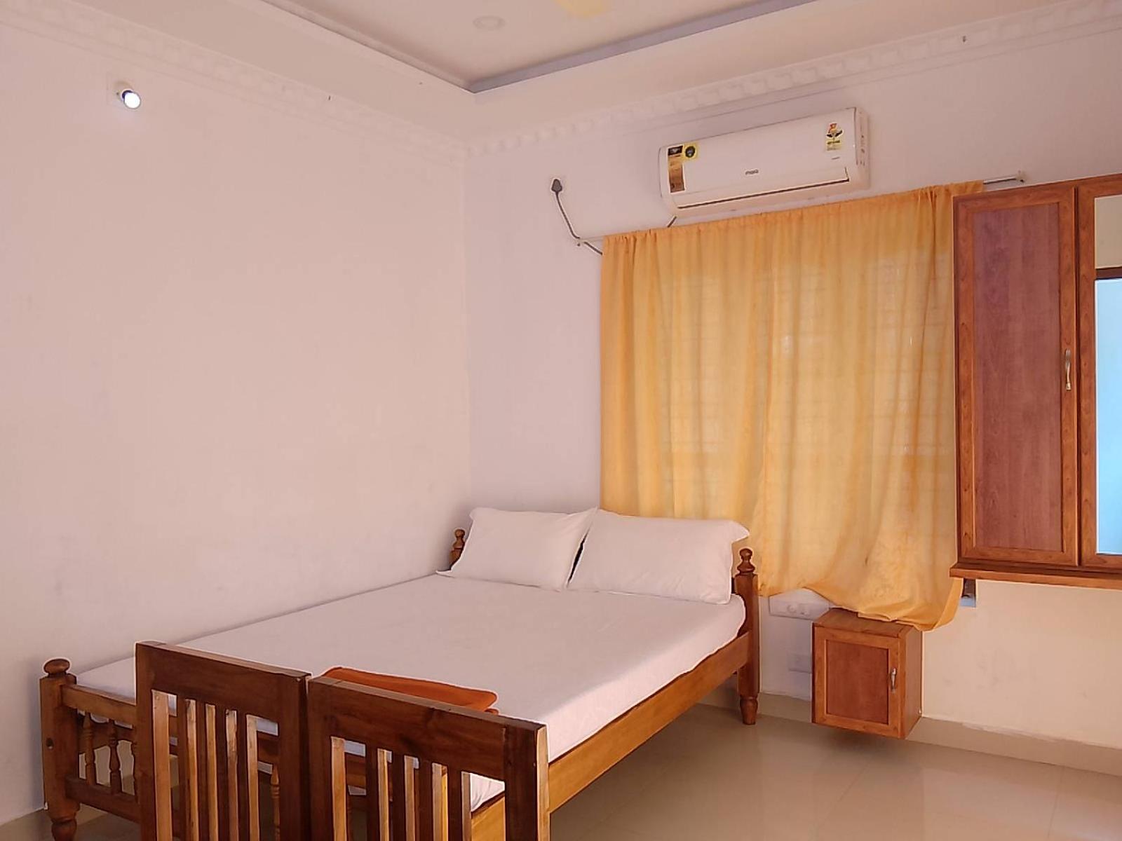 Double Room With Private Bathroom photo 1