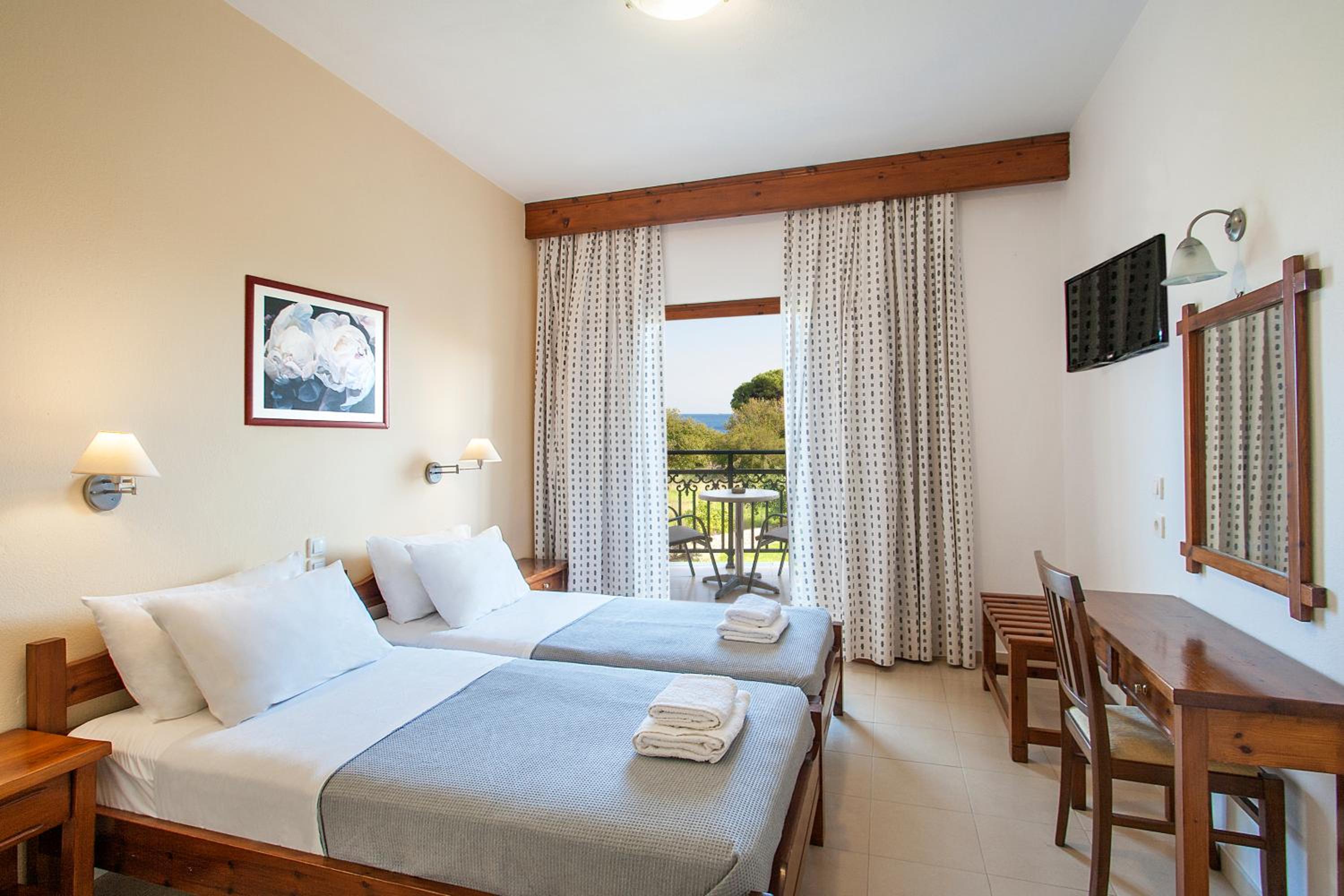 Double or Twin Room - Photo 1