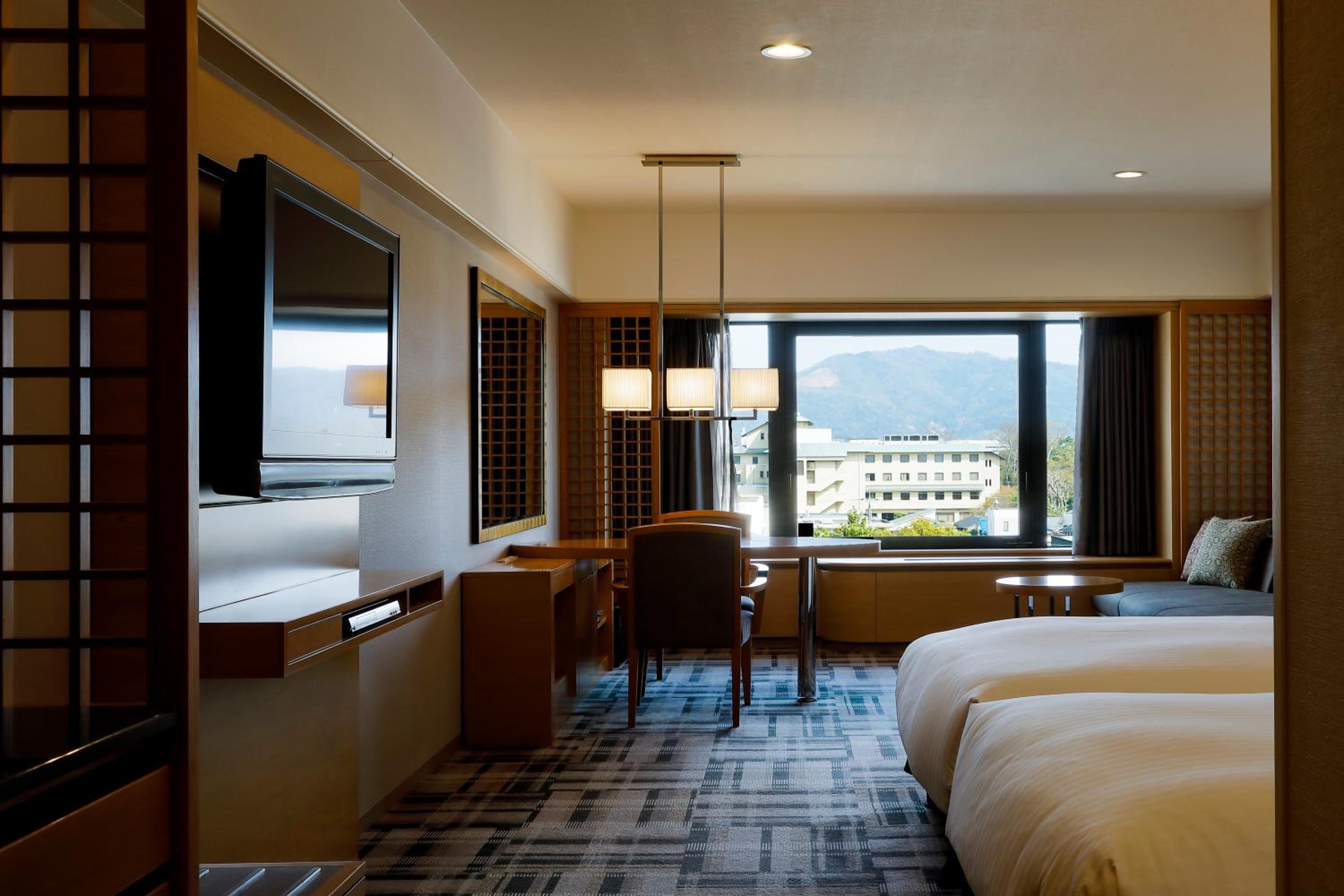 Executive Twin Room - Non-Smoking - Photo 3