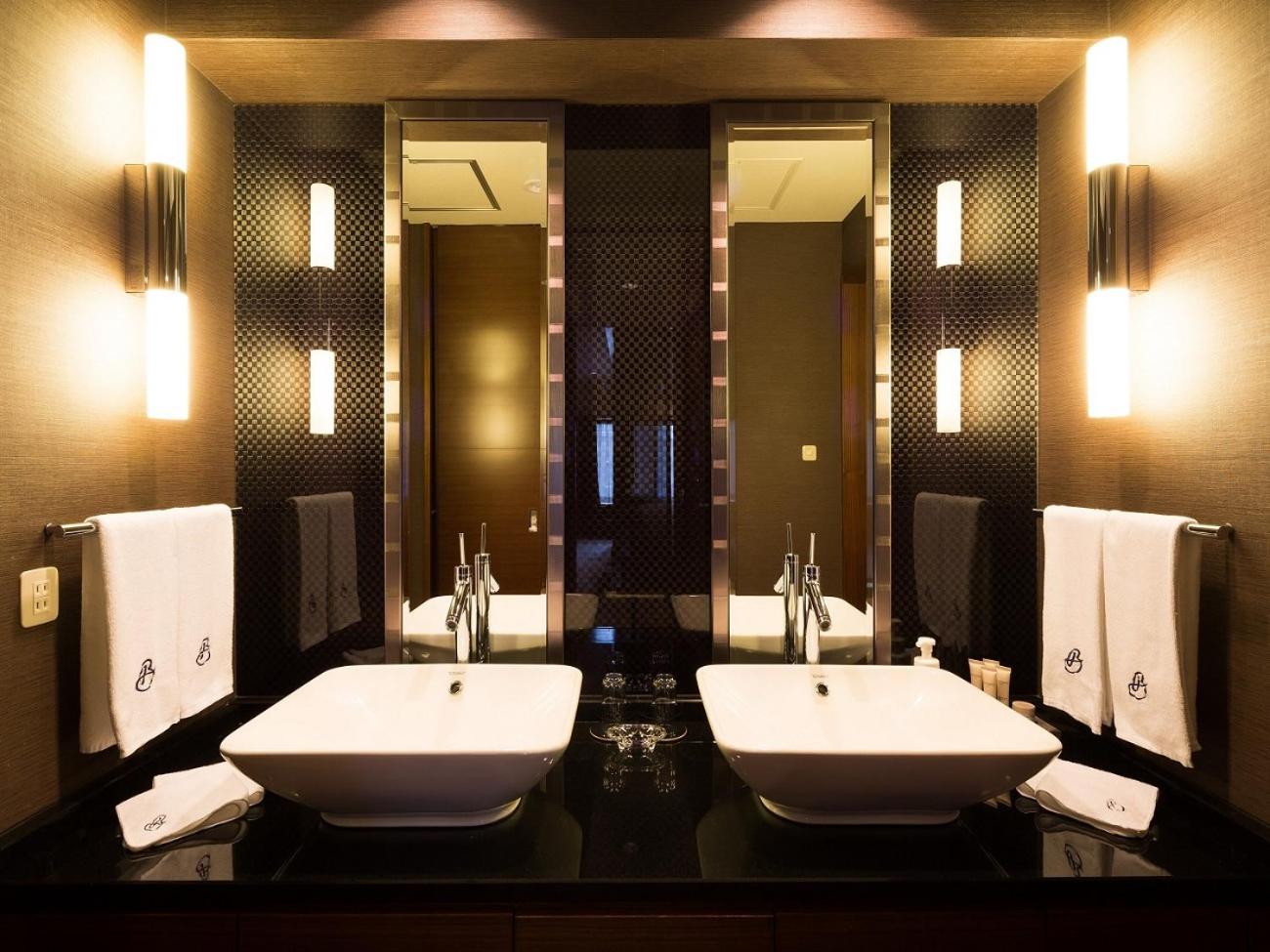 Luxury Suite - Non-Smoking