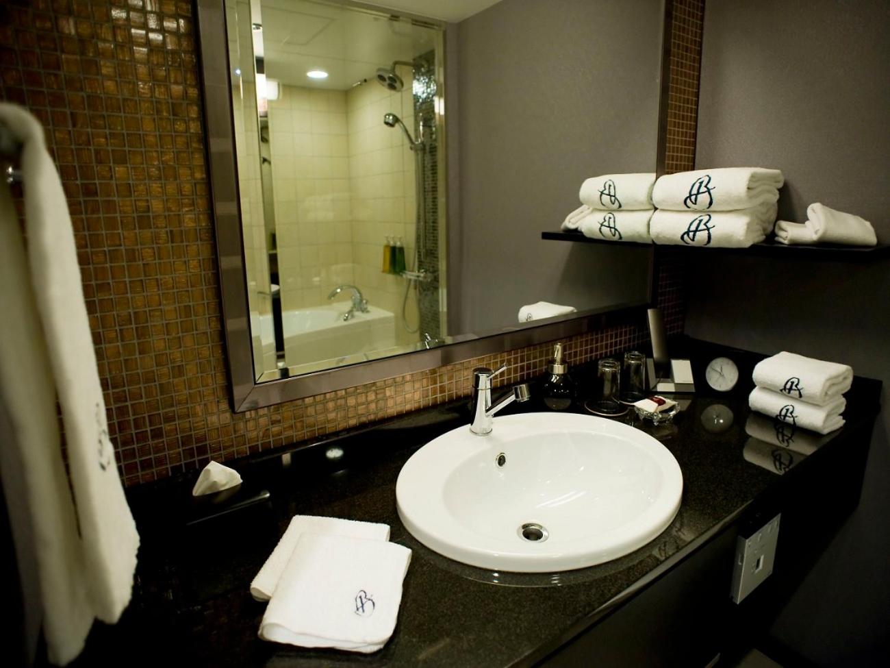 Superior Twin Room - Non-Smoking - Photo 3