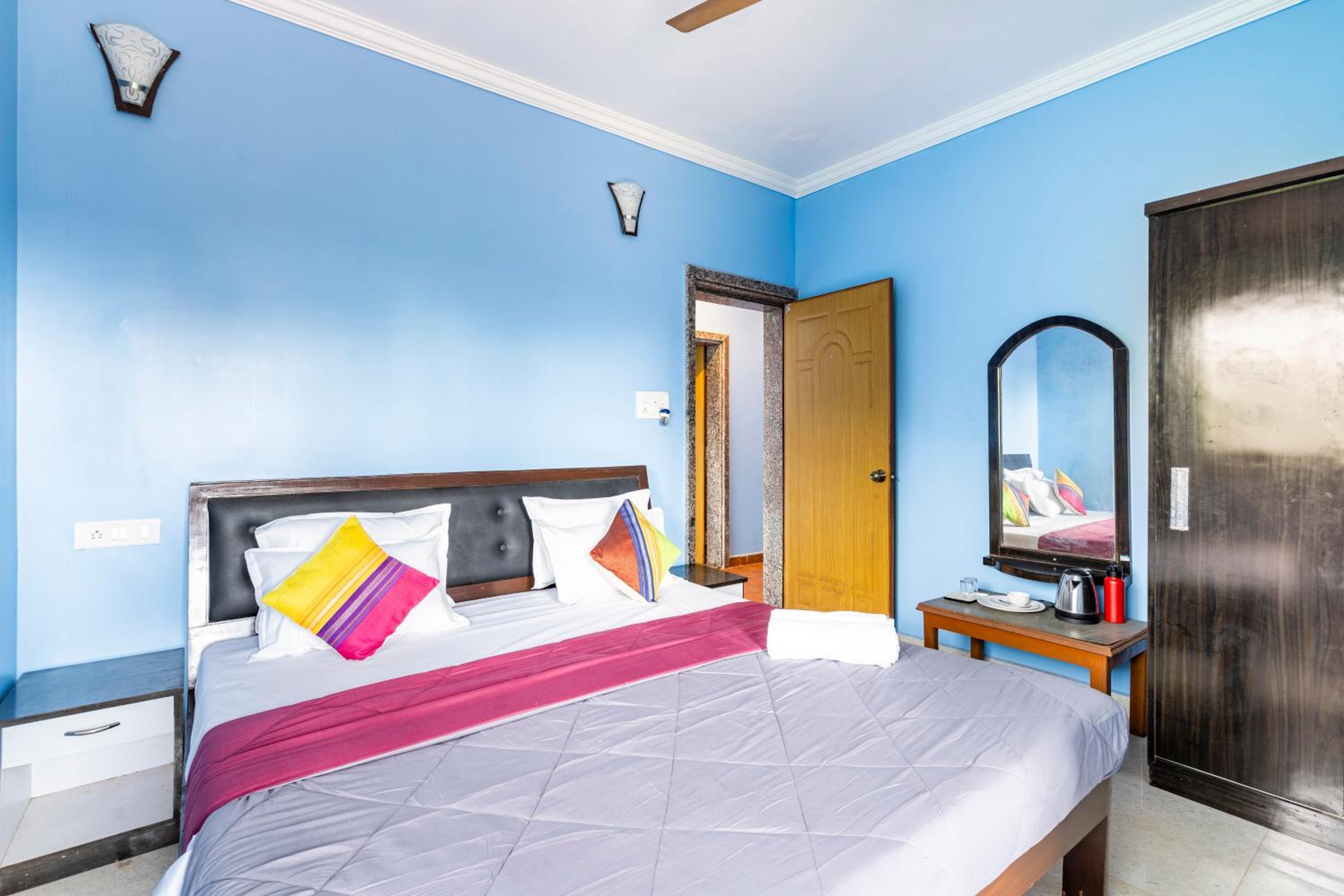 Budget Double Room - Photo 4