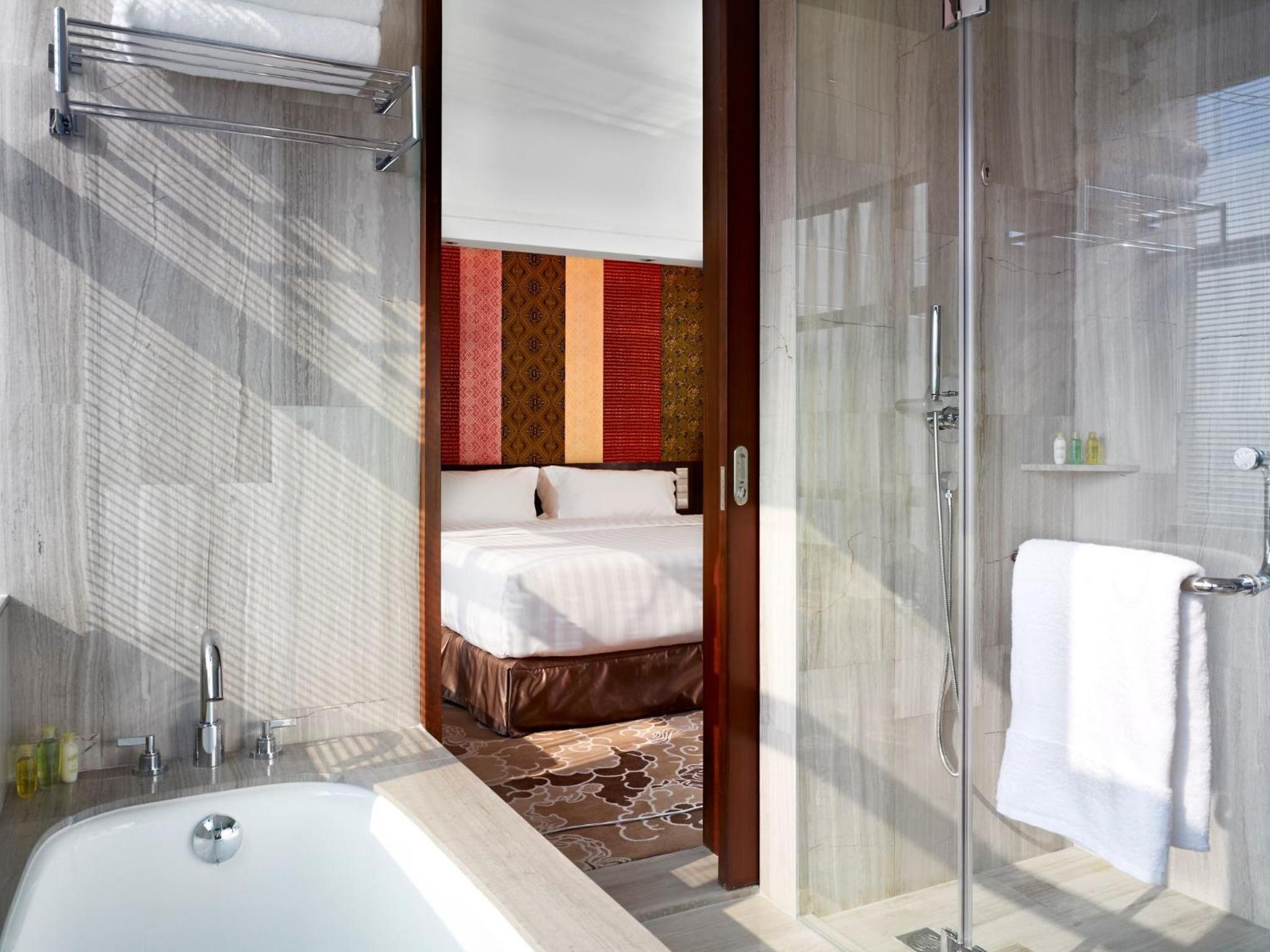 Junior Suite with River View - Photo 10