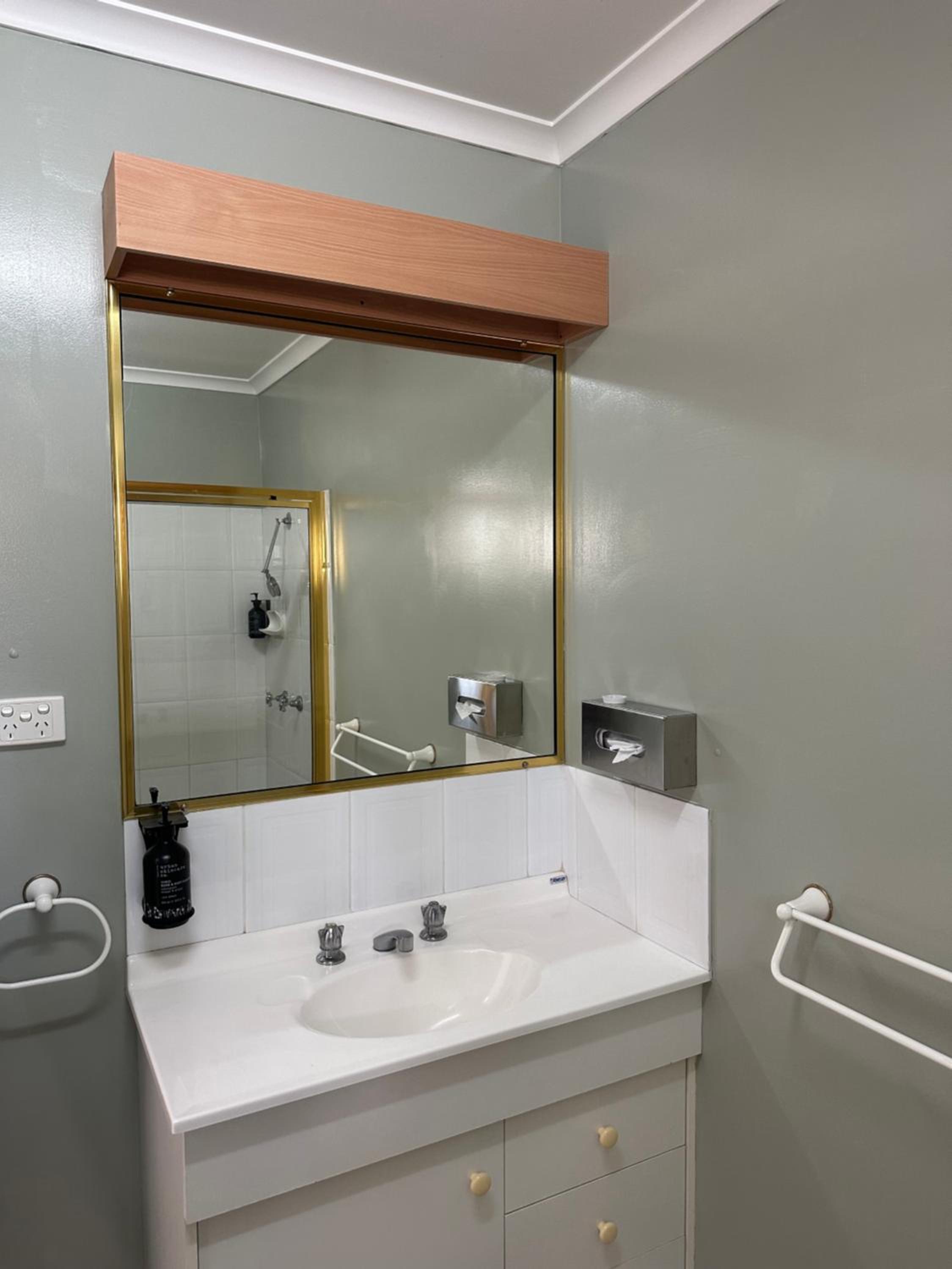 Family Room with Bathroom photo 2