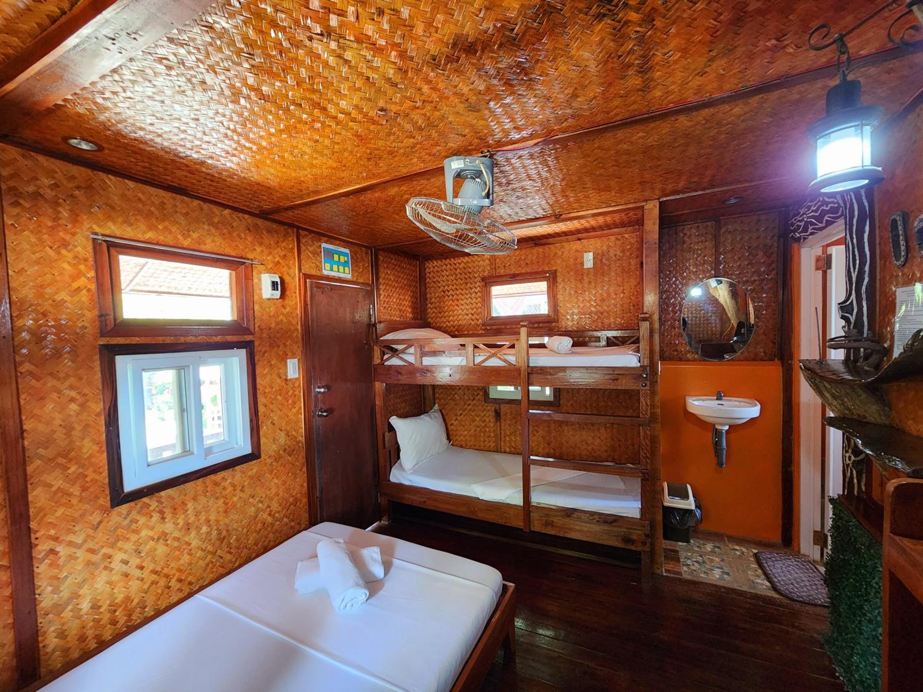 Classic Quadruple Room photo 1