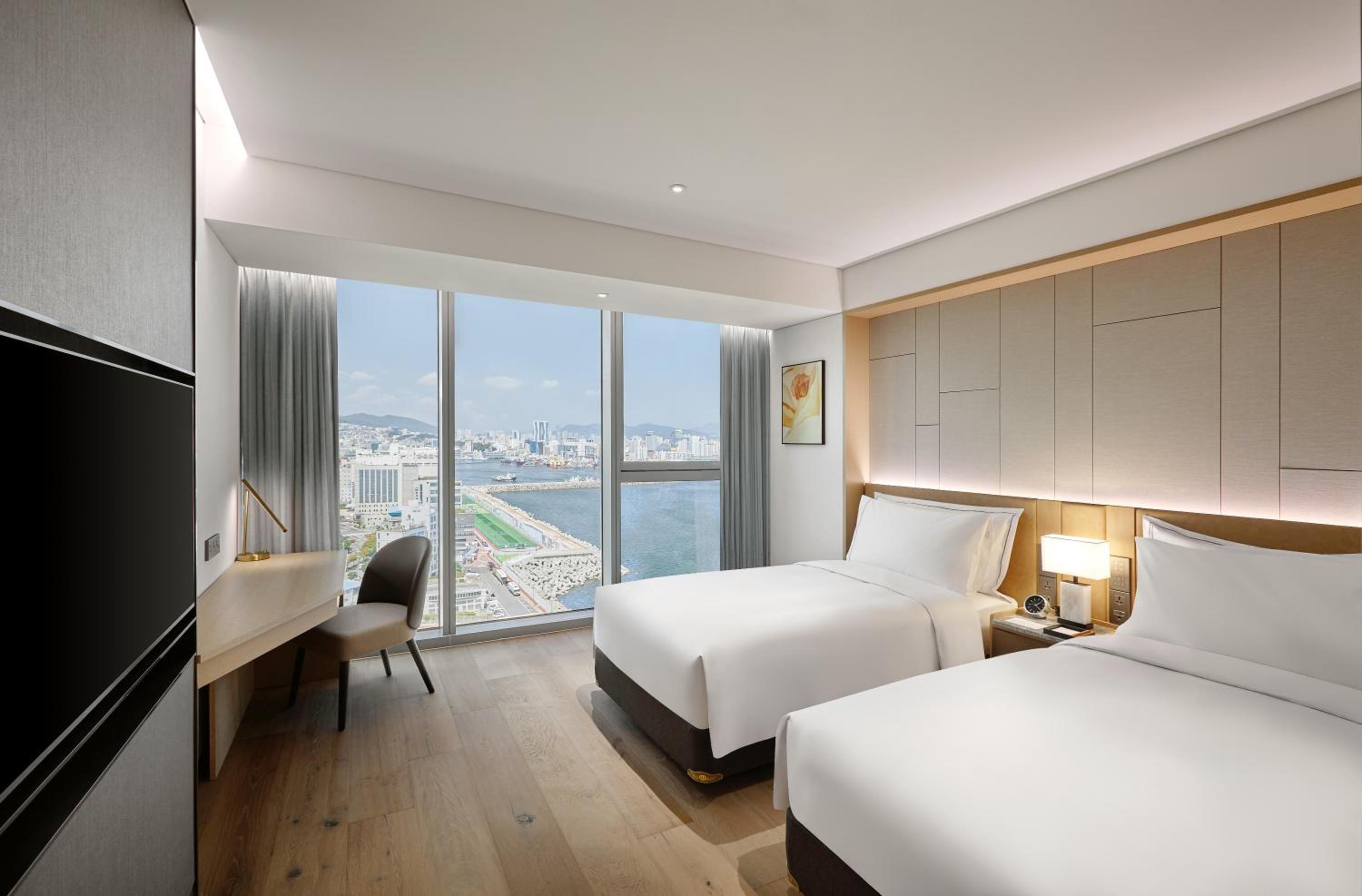 [Evening Reception PKG] Deluxe Twin Room - Photo 3
