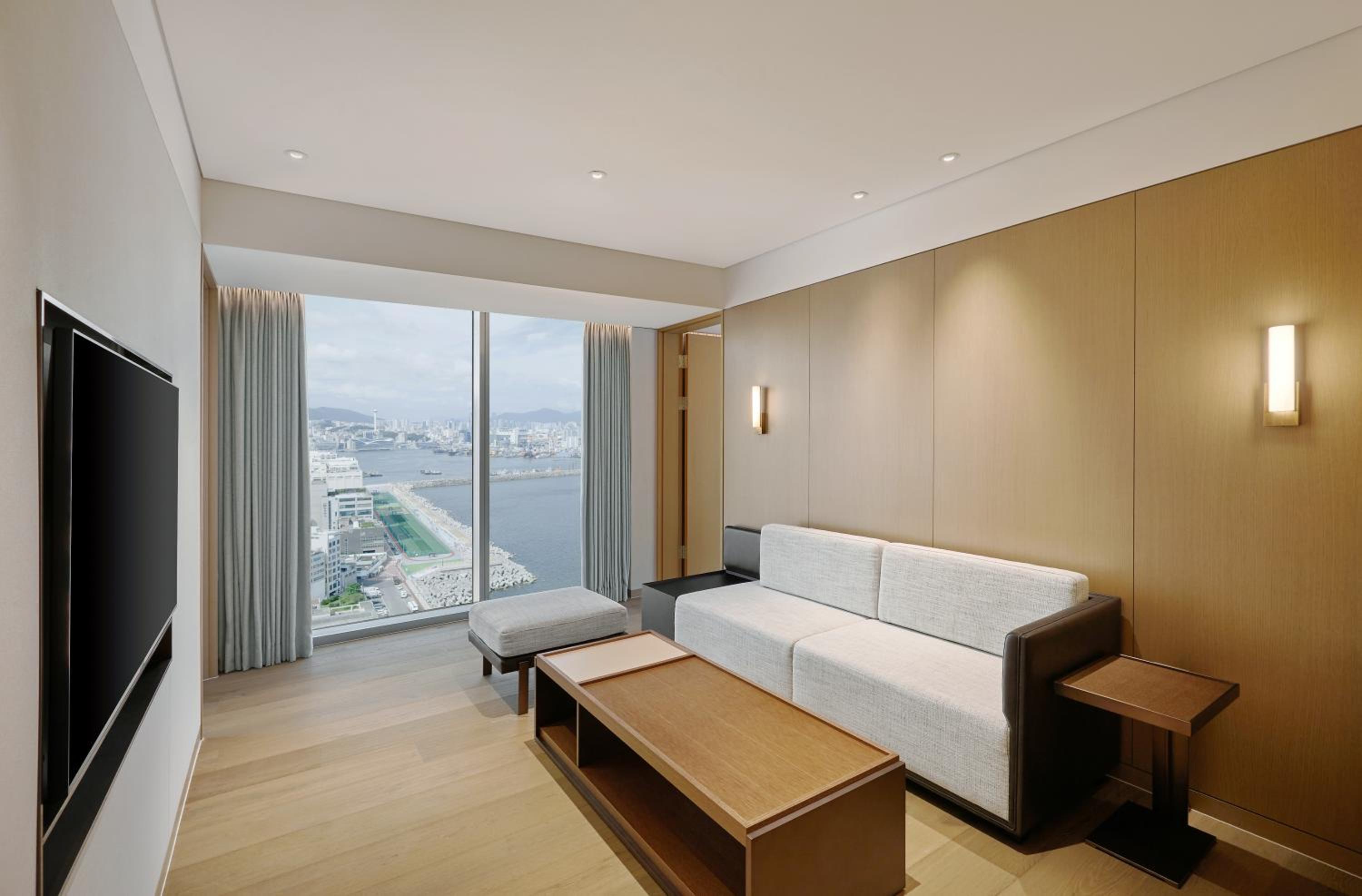 [Evening Reception PKG] Corner Suite 2 Bedroom photo 3