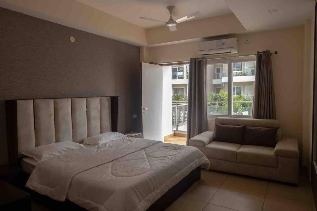 Apartment photo 2