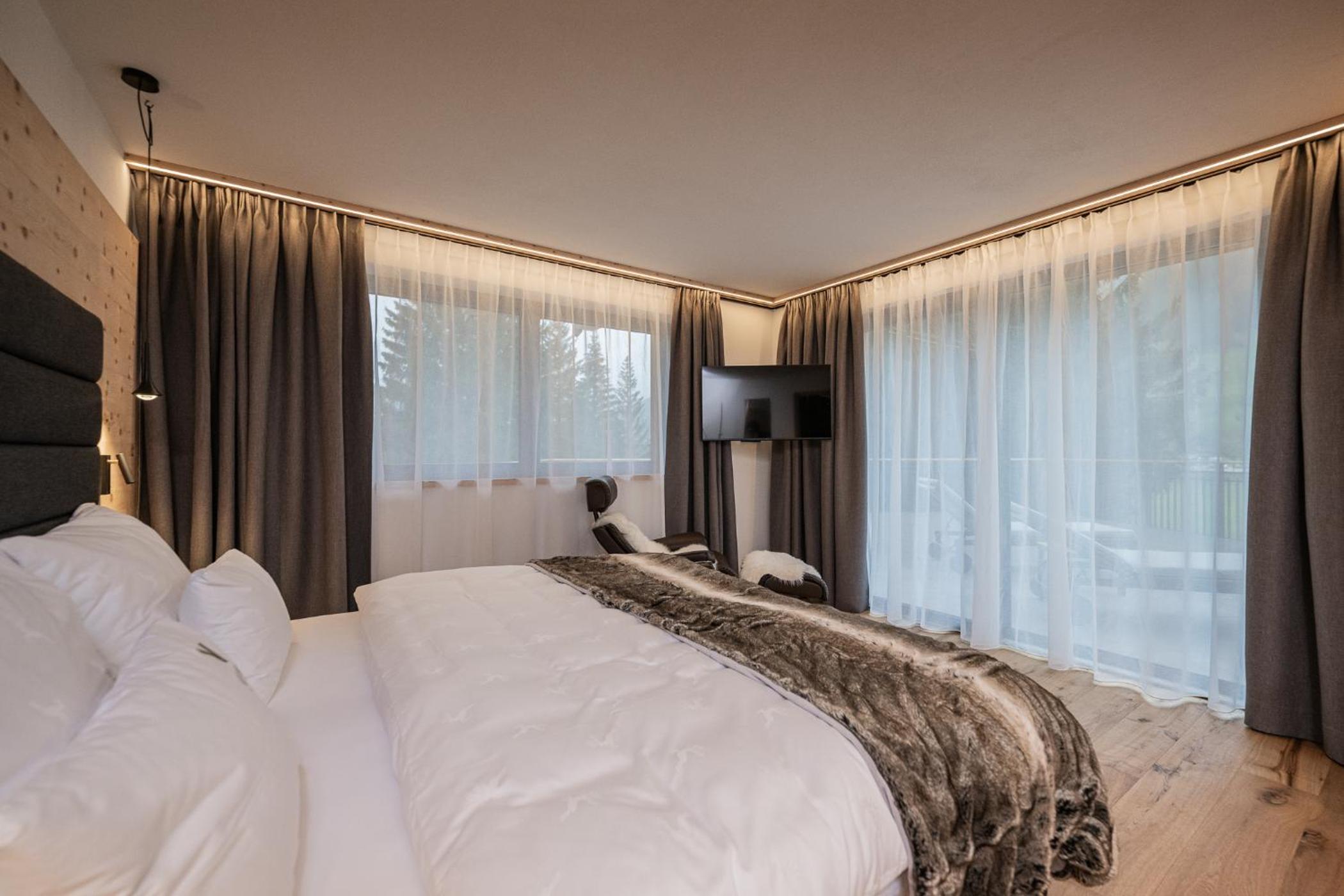 Three-Bedroom Chalet photo 1