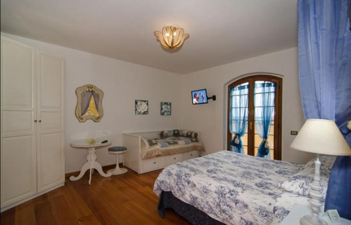 Triple Room with Garden View photo 1