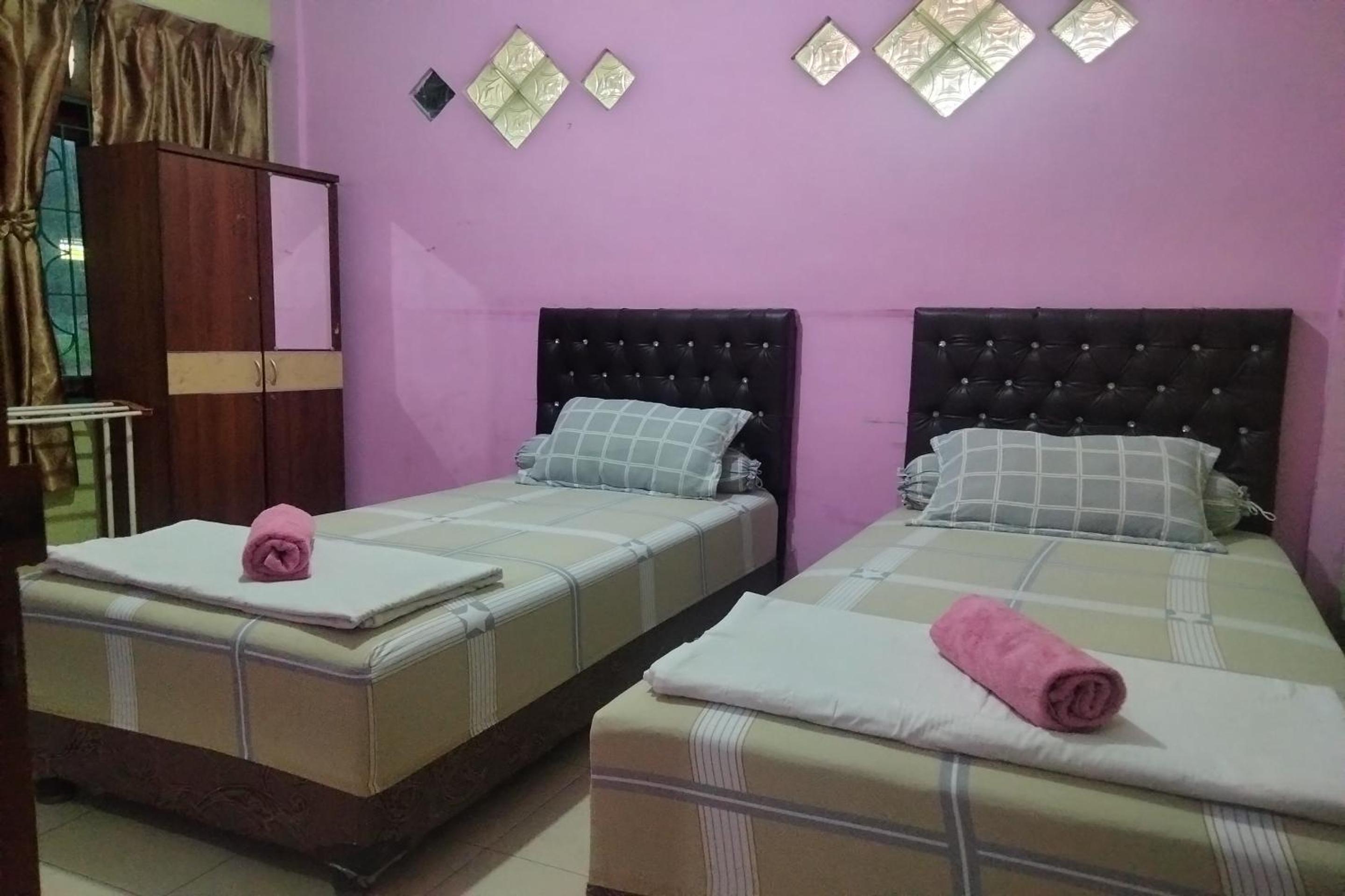 Standard Twin Room photo 2