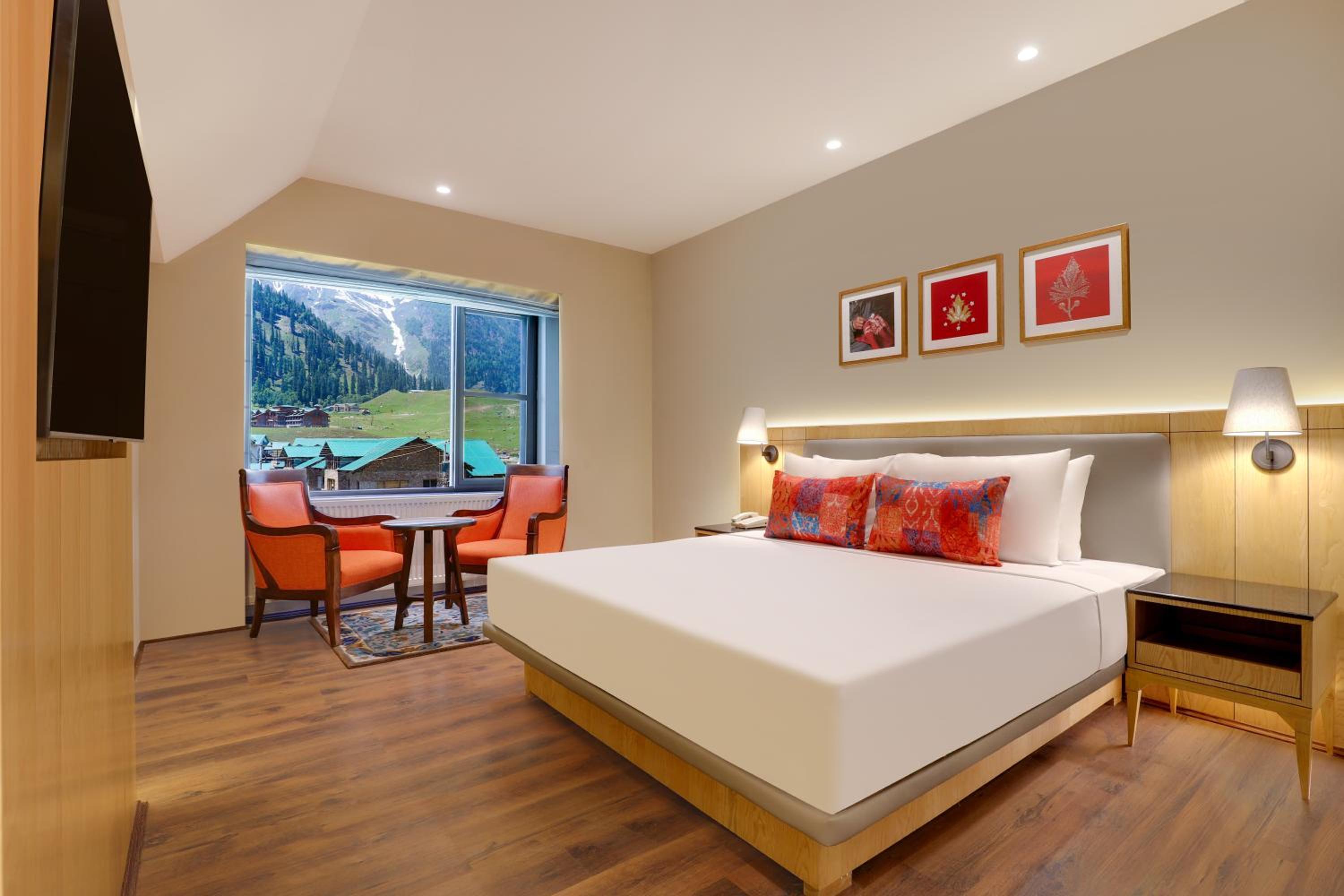 Deluxe King Room