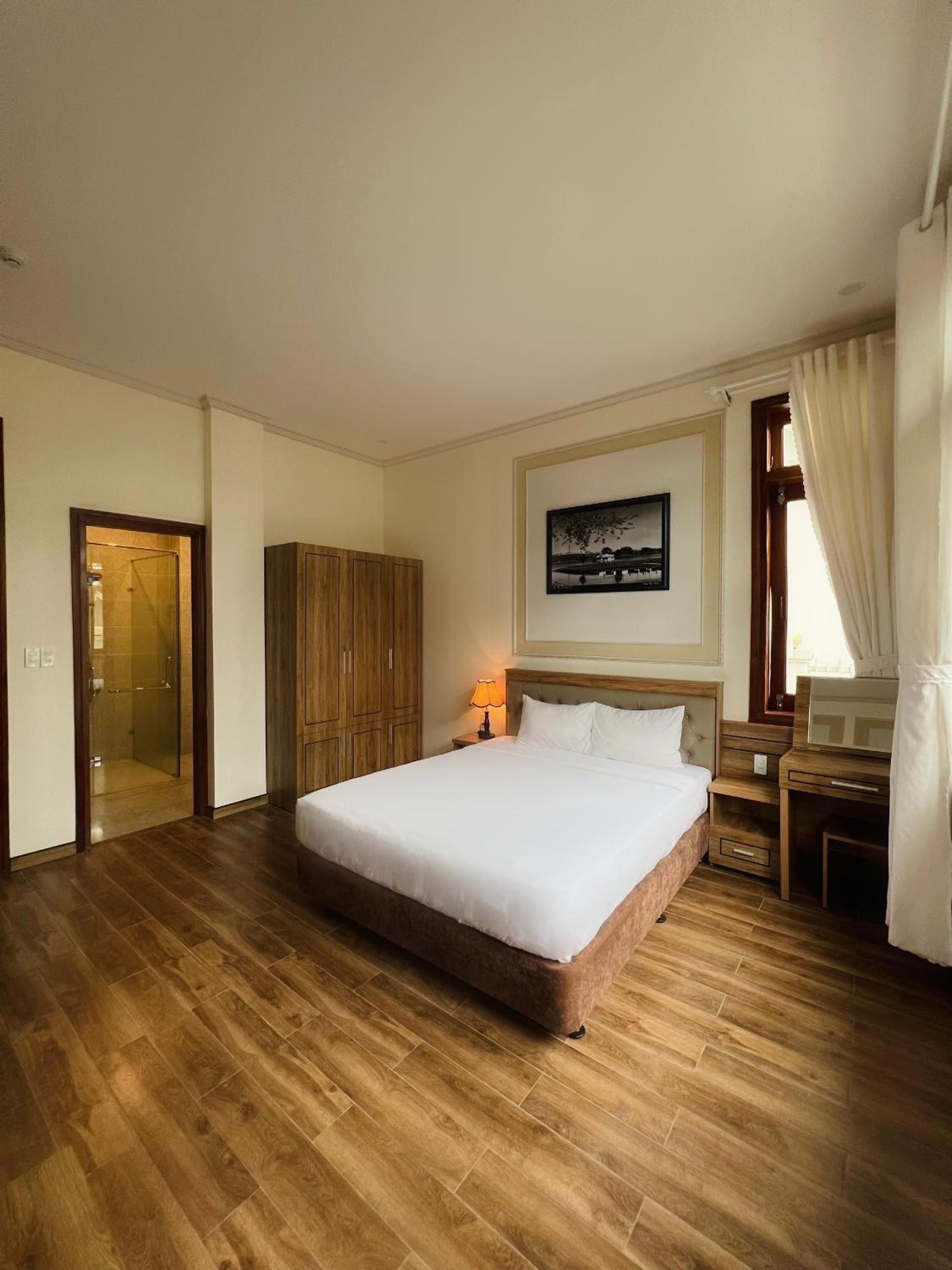 Standard Double Room - Photo 2