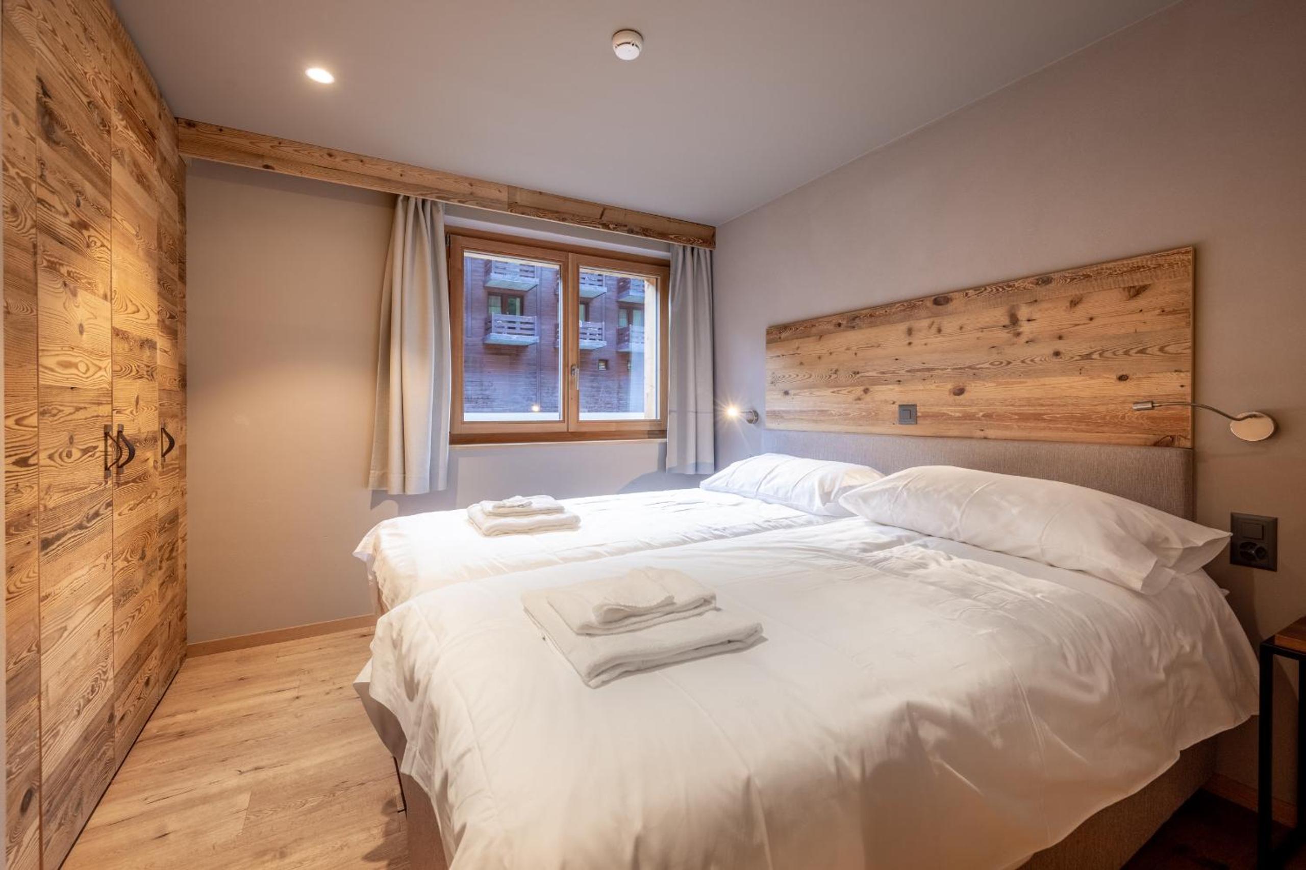 Two-Bedroom Apartment with Terrace or Balcony (6 People) - South View photo 2