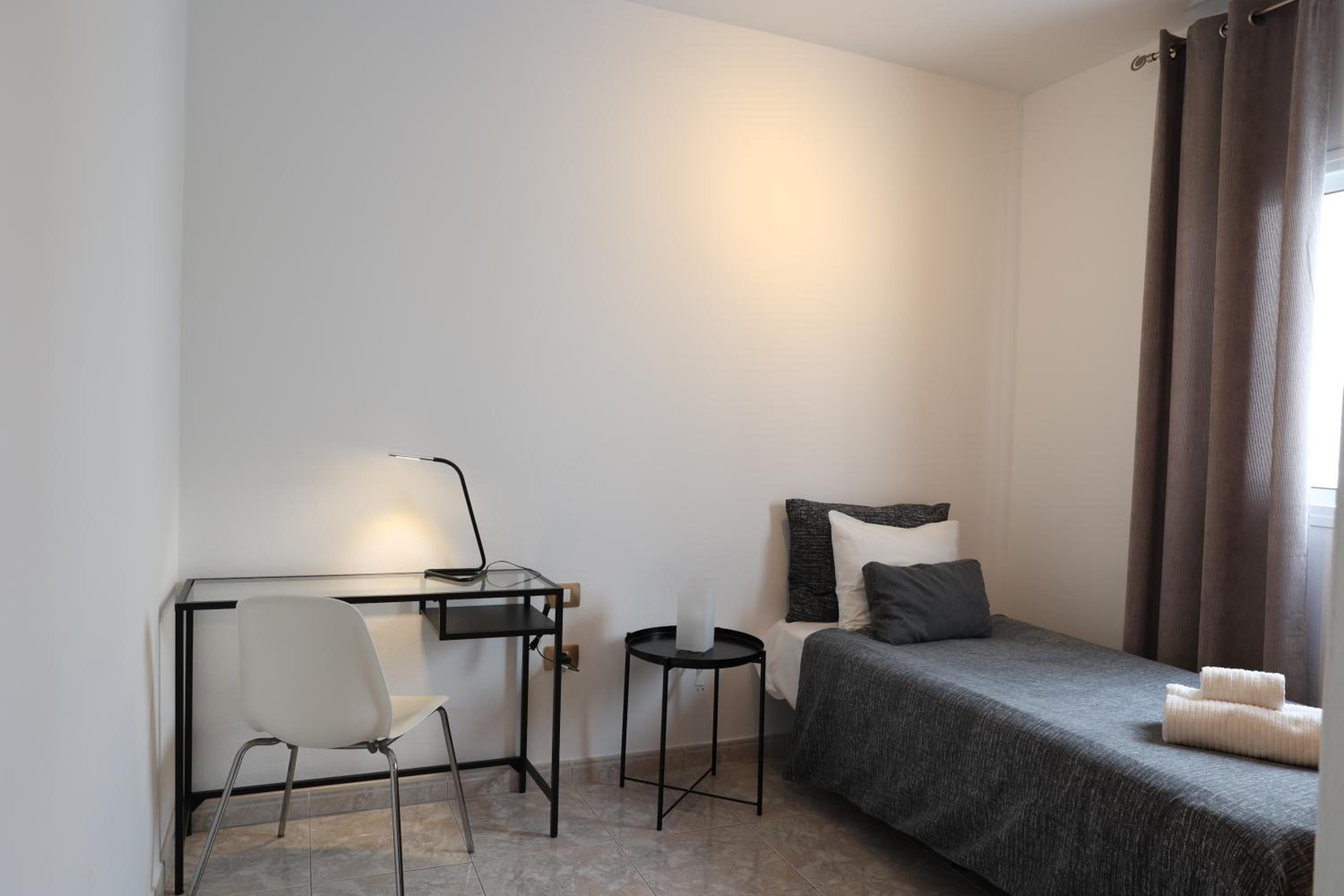 Two-Bedroom Standard Apartment photo 1