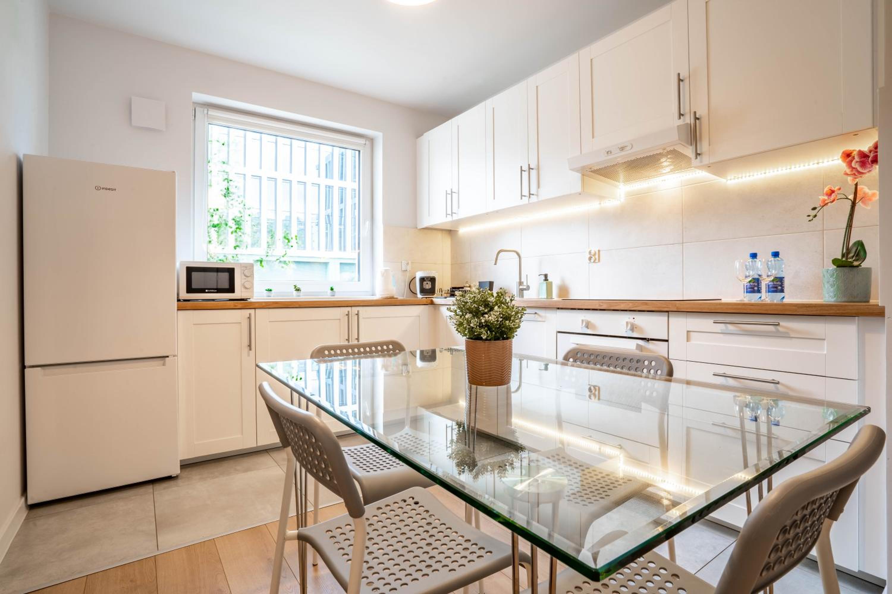 Apartament z 1 sypialnią i balkonem - 9b photo 3