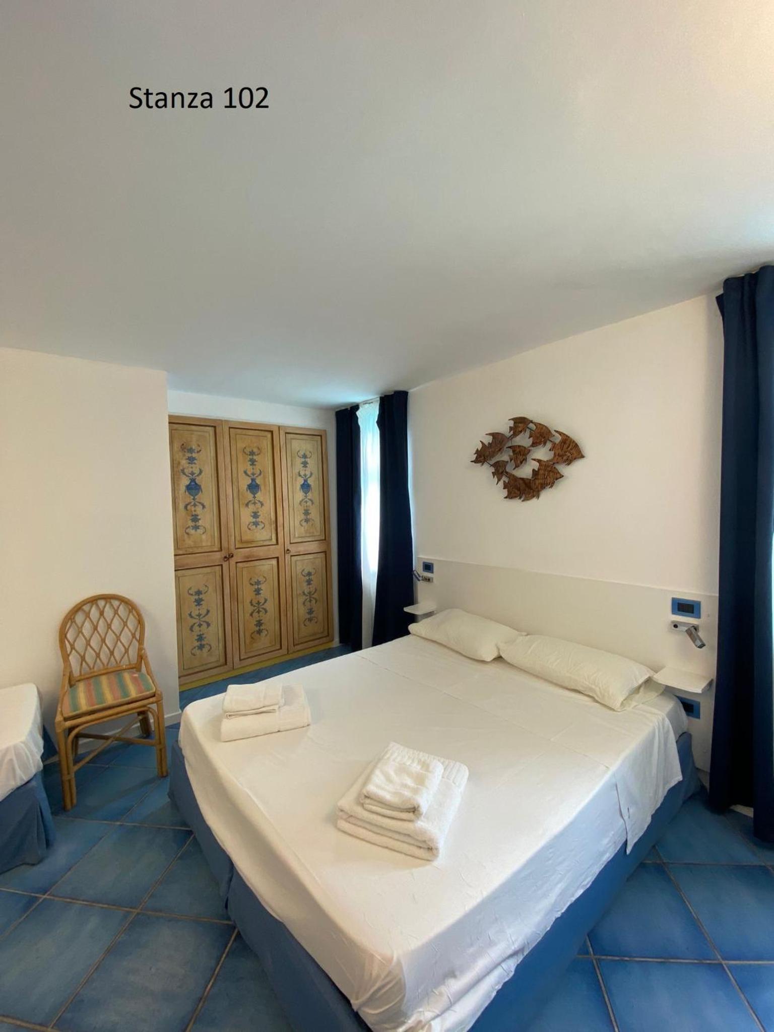 Triple Room with Pool View photo 1