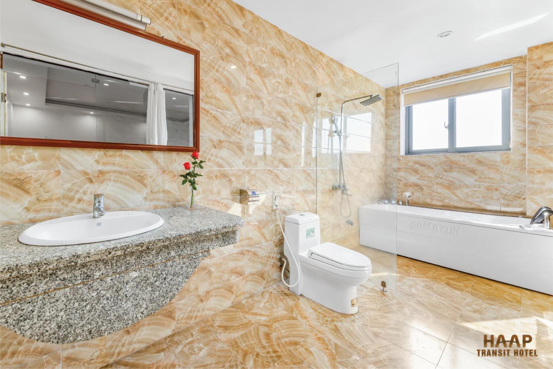 Deluxe Double Room with Spa Bath  photo 2