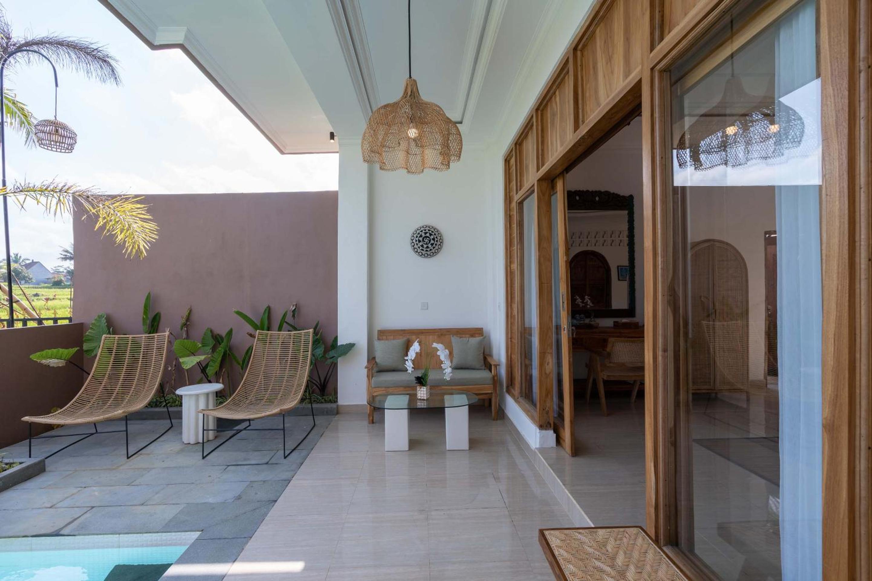Suite Room with Plunge Pool - Photo 12