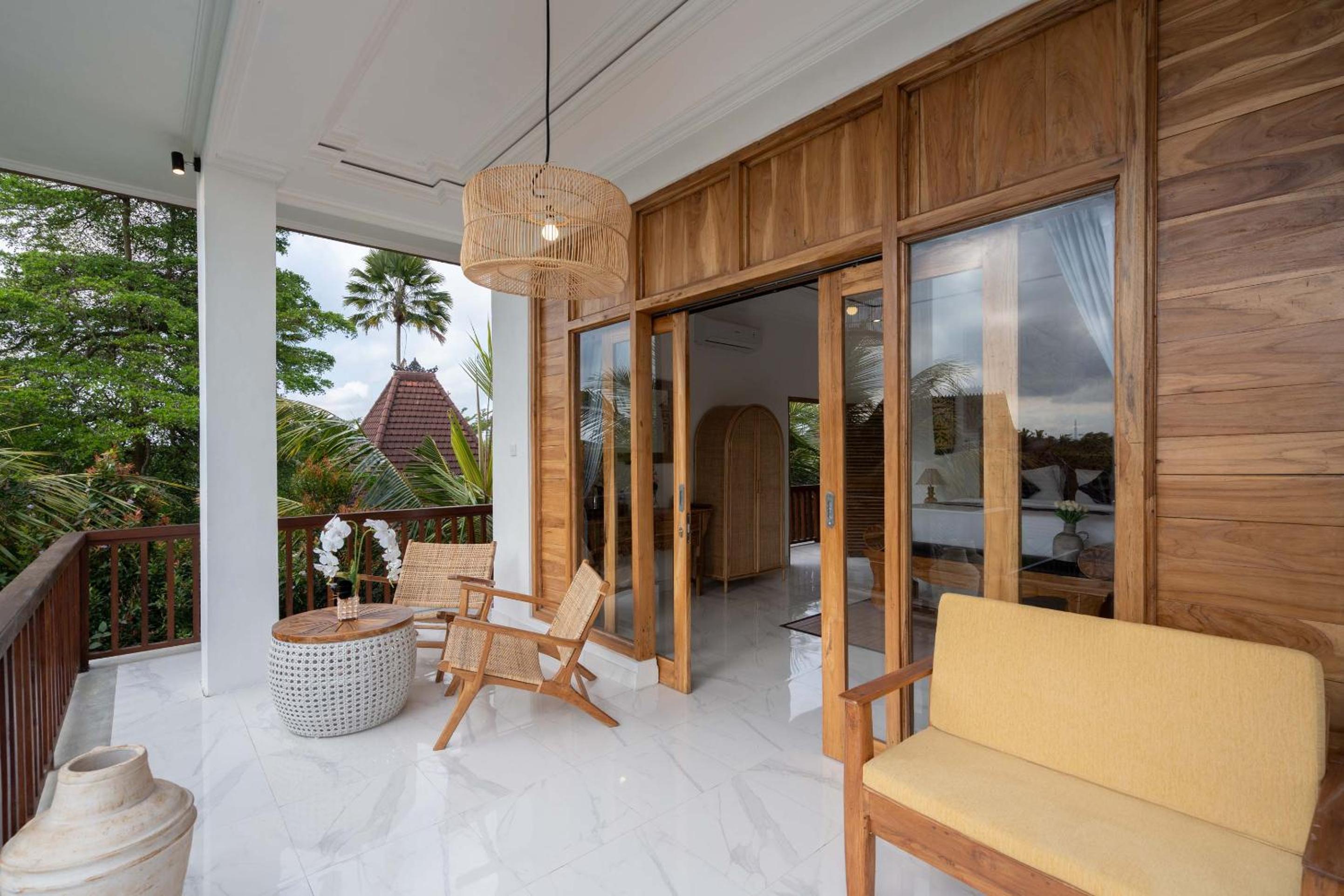 Suite Room with Plunge Pool - Photo 9