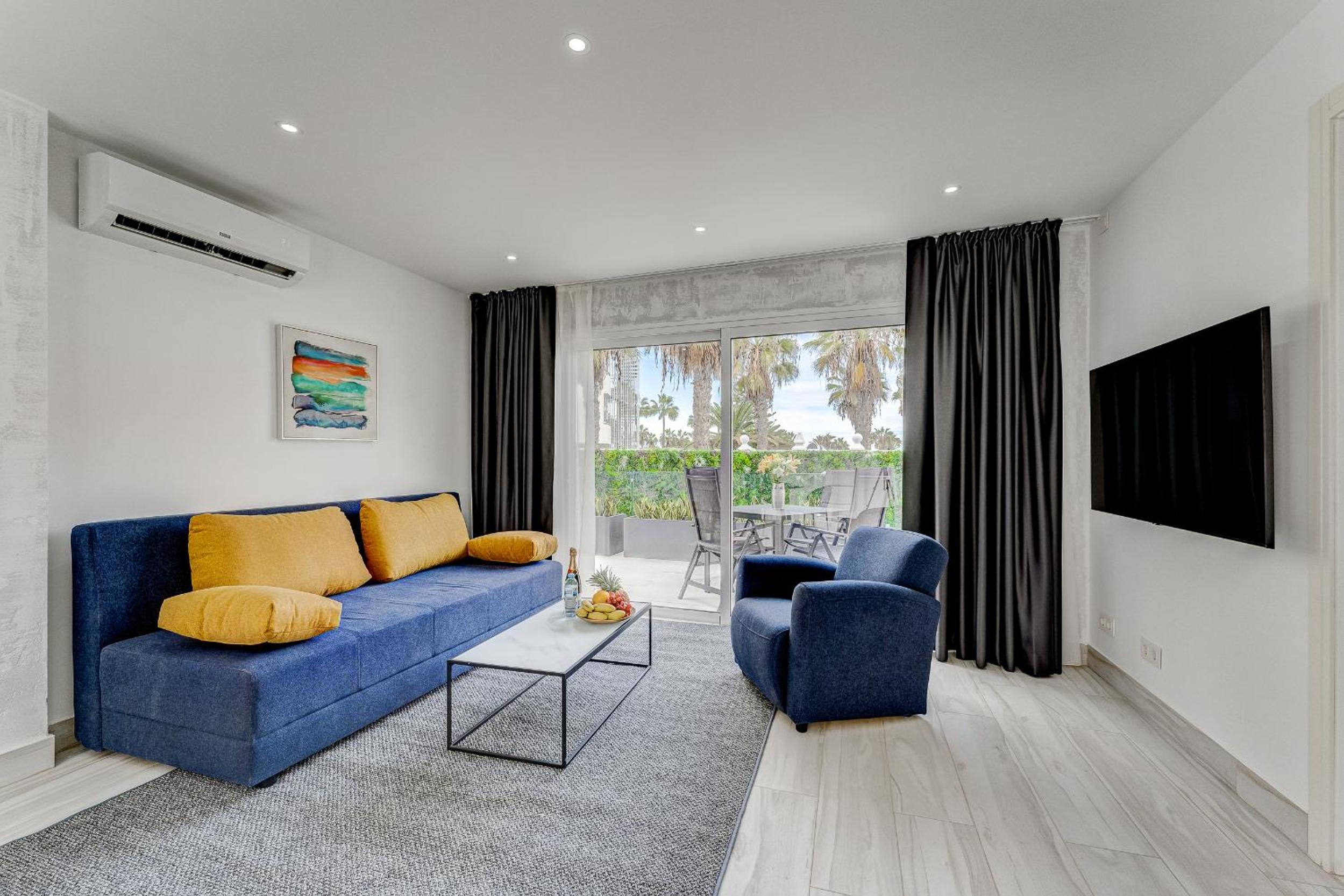 Apartamento con vista a la piscina