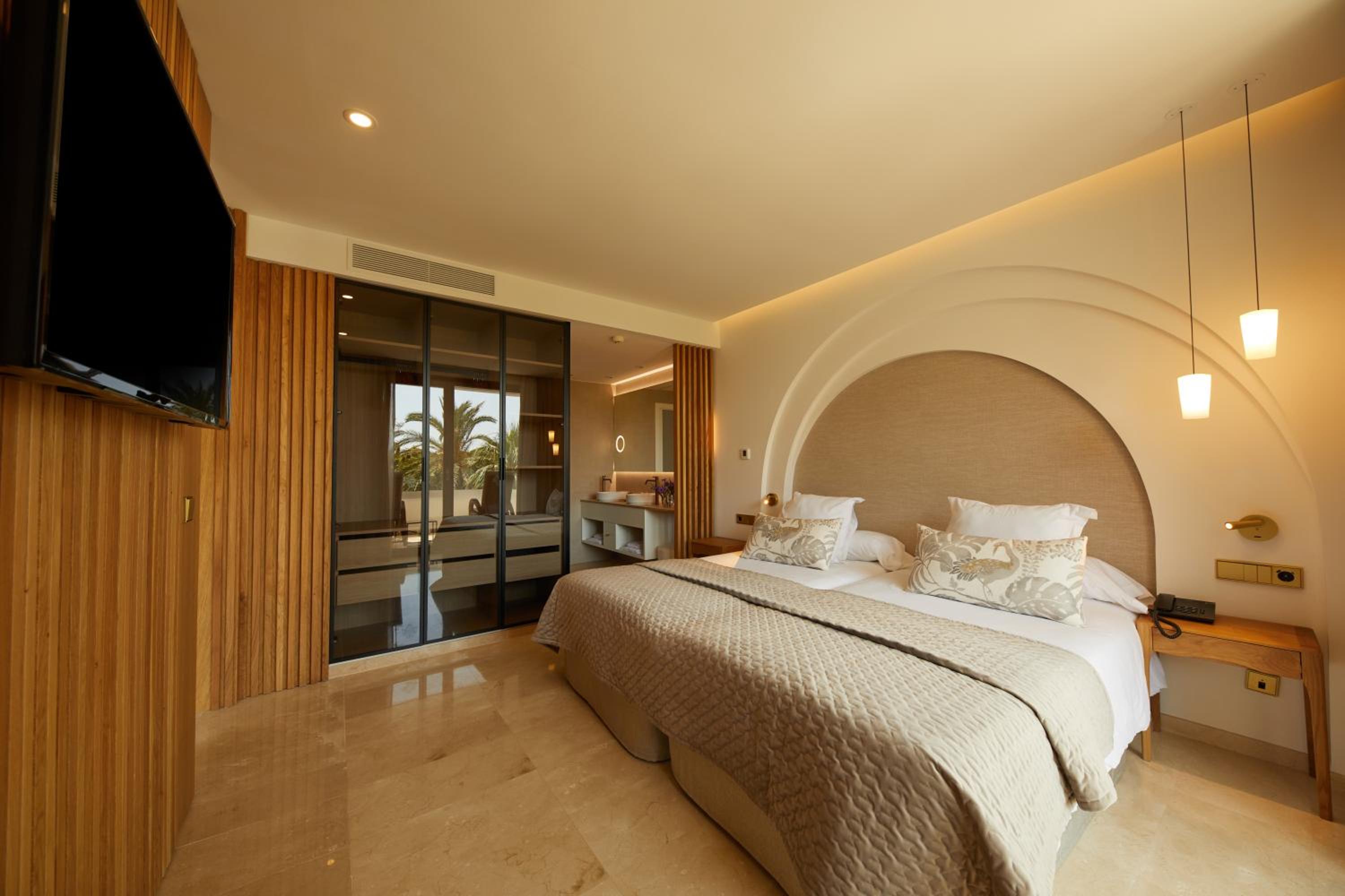 Son Caliu Suite with Mediterranean Views - Photo 16