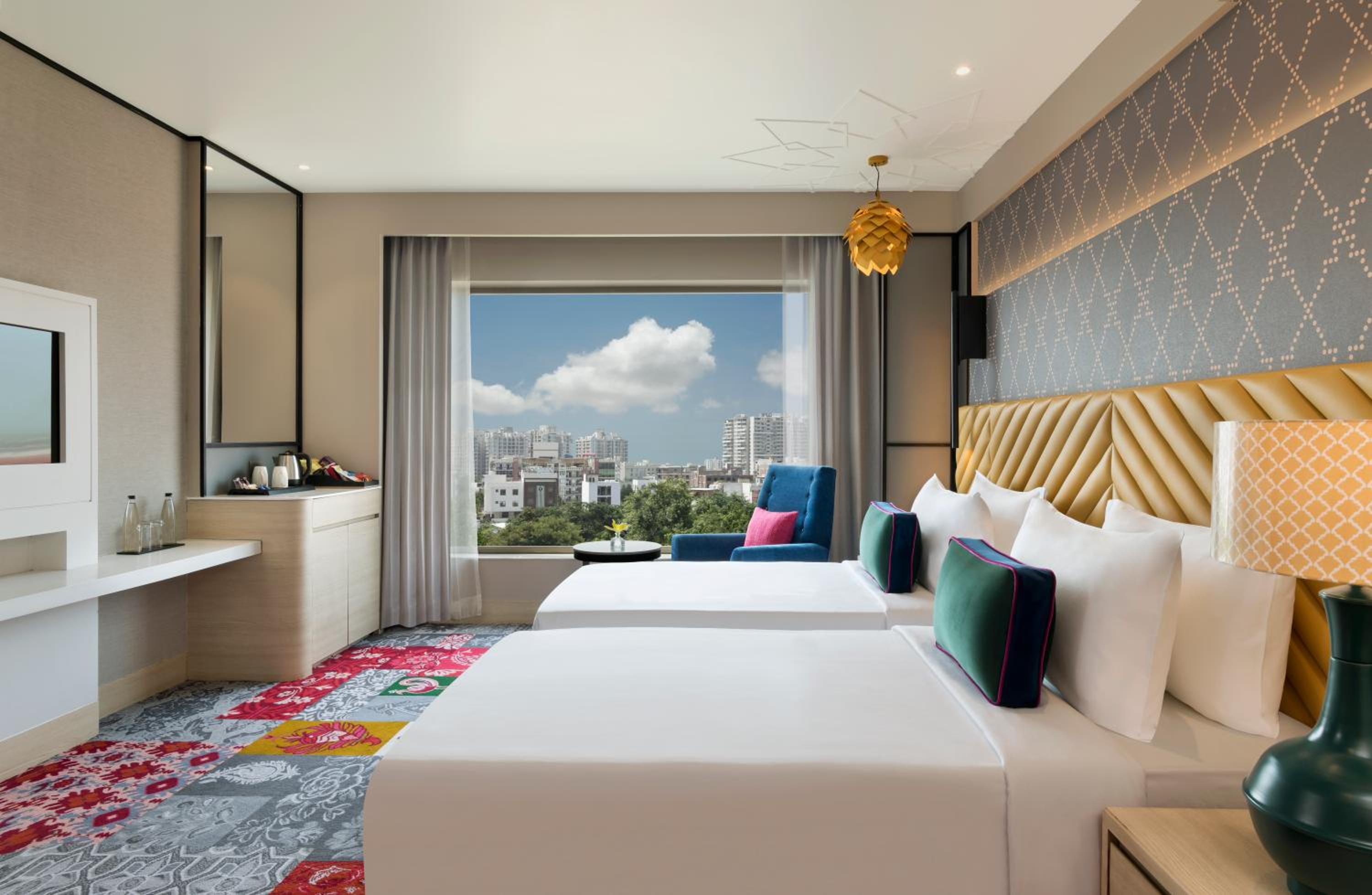 Superior Twin Room with 15% discount on food and beverage, spa and laundry | 1+1 IMFL Happy Hours from 6 to 8 pm - Photo 3