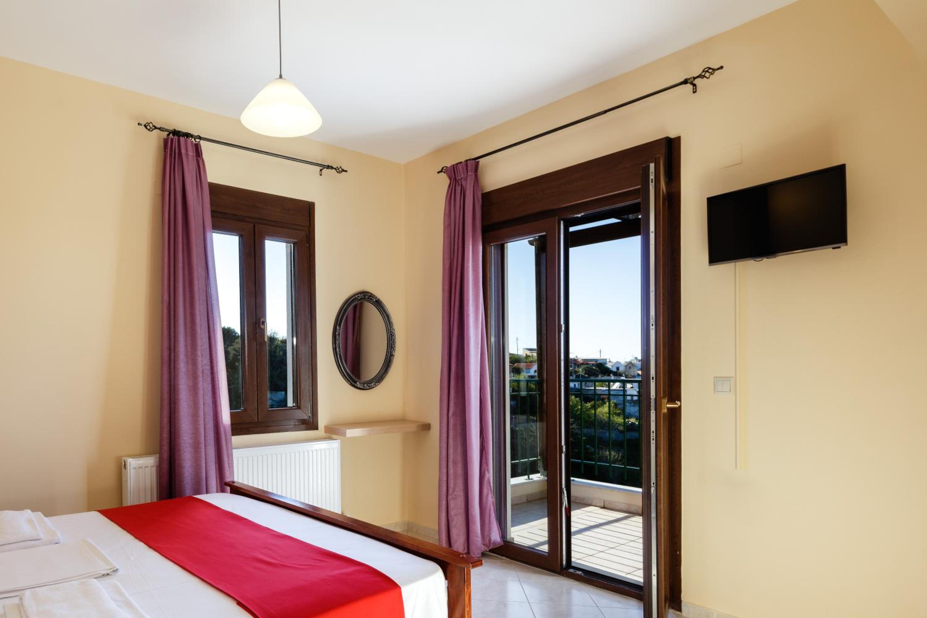 Three-Bedroom Villa photo 1