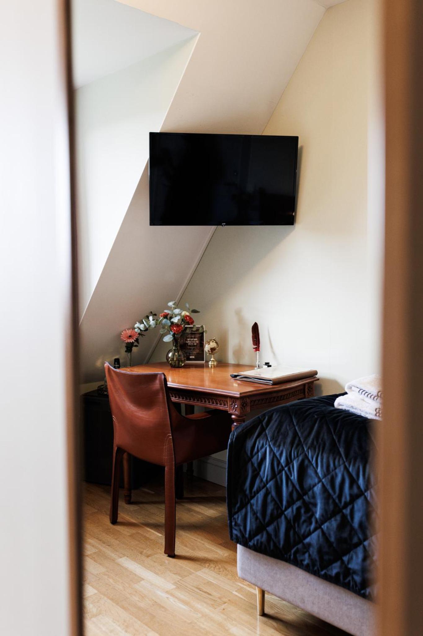 Single Room photo 2