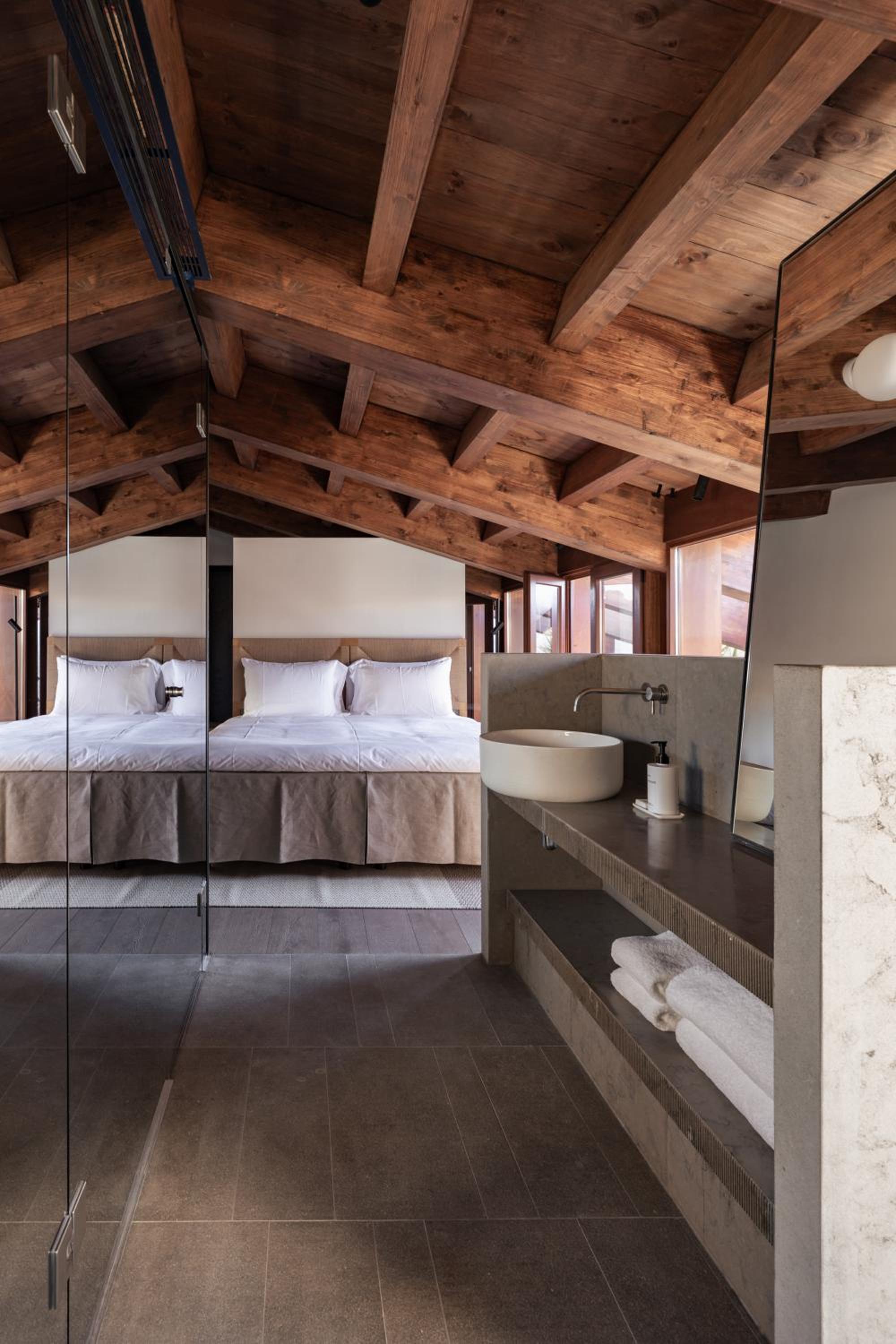 Suite with City View