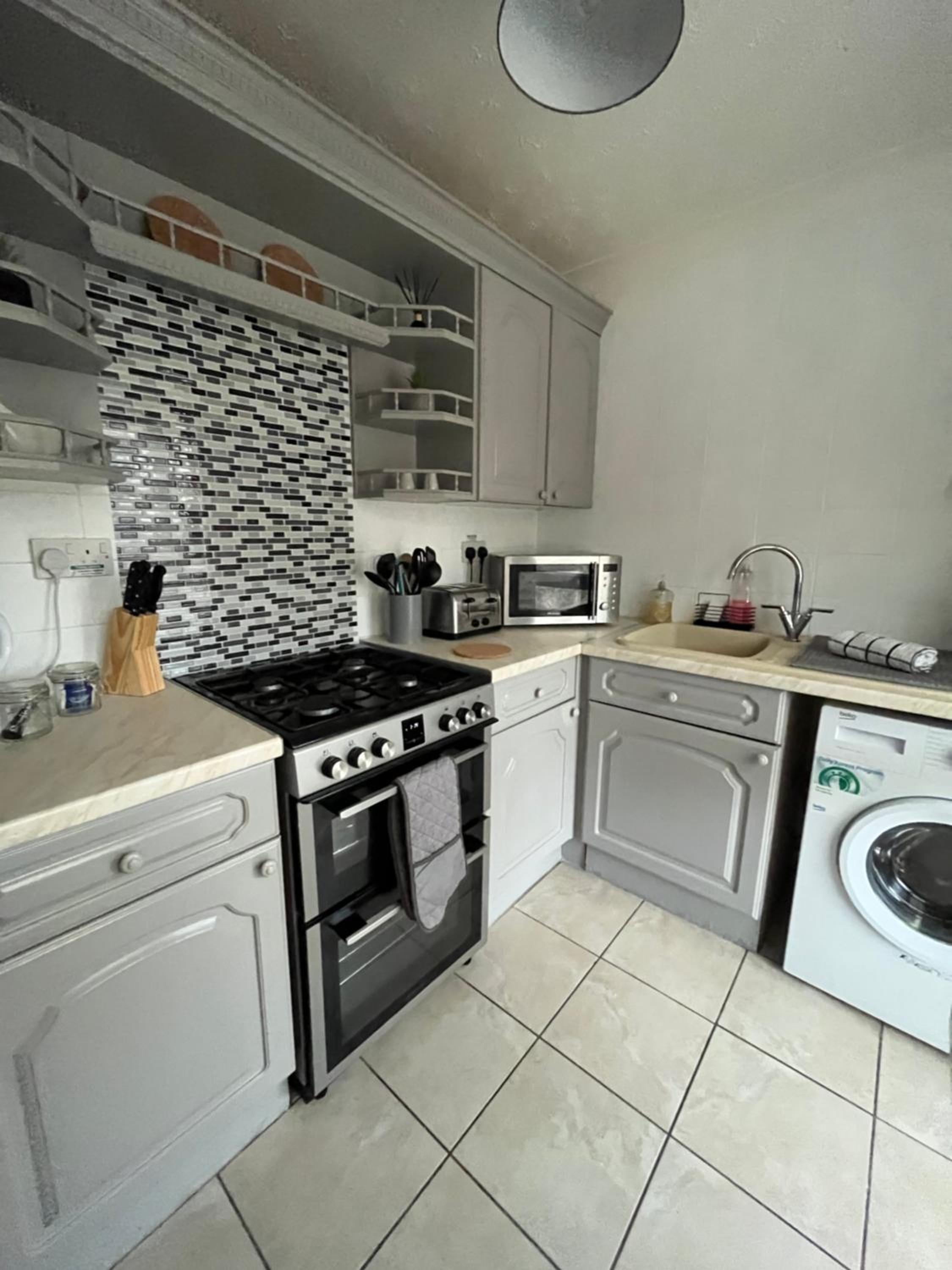 Two-Bedroom House photo 2